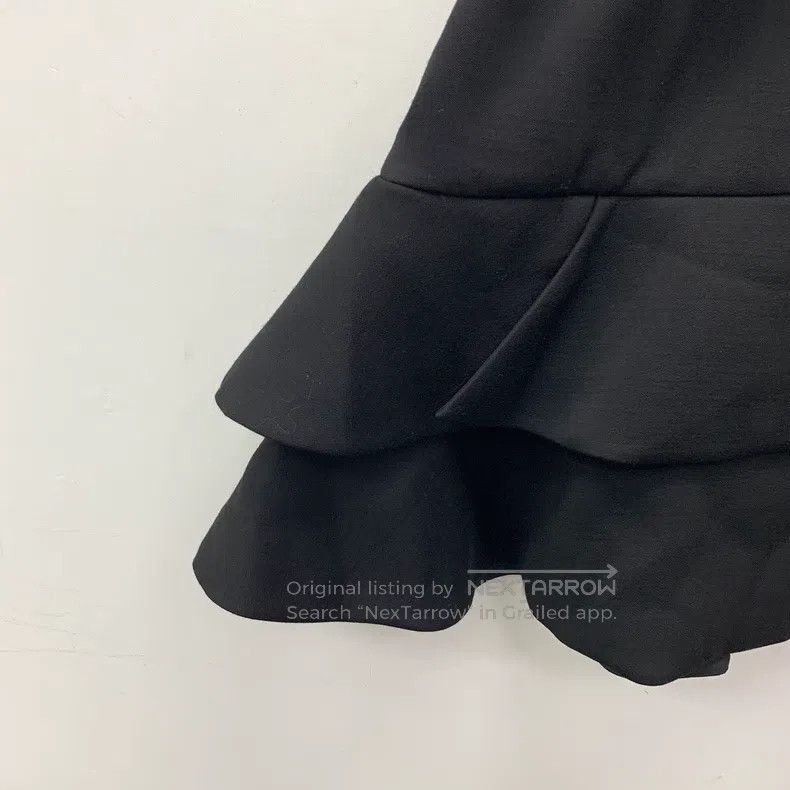 Louis Vuitton Louis Vuitton Black Ruffle Lace Asymmetric Wool Half Zippe Size XXS / US 00 / IT 34 - 5 Thumbnail