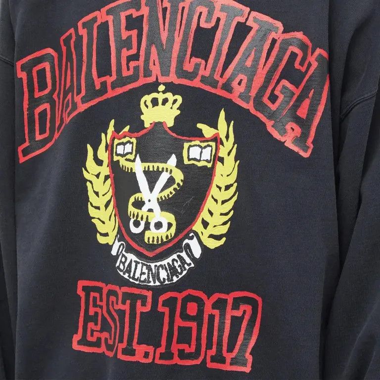 Balenciaga o1s1wg110824 Dup / DIY College Hoodie Medium Fit in Black Size US XL / EU 56 / 4 - 5 Thumbnail