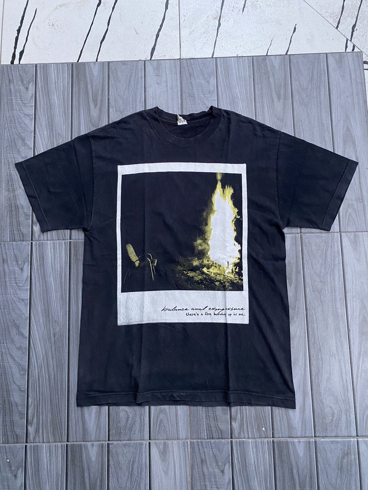 Alstyle × Vintage Vintage chair & fire art “there’s a fire burning up in me” Size US L / EU 52-54 / 3 - 1 Thumbnail