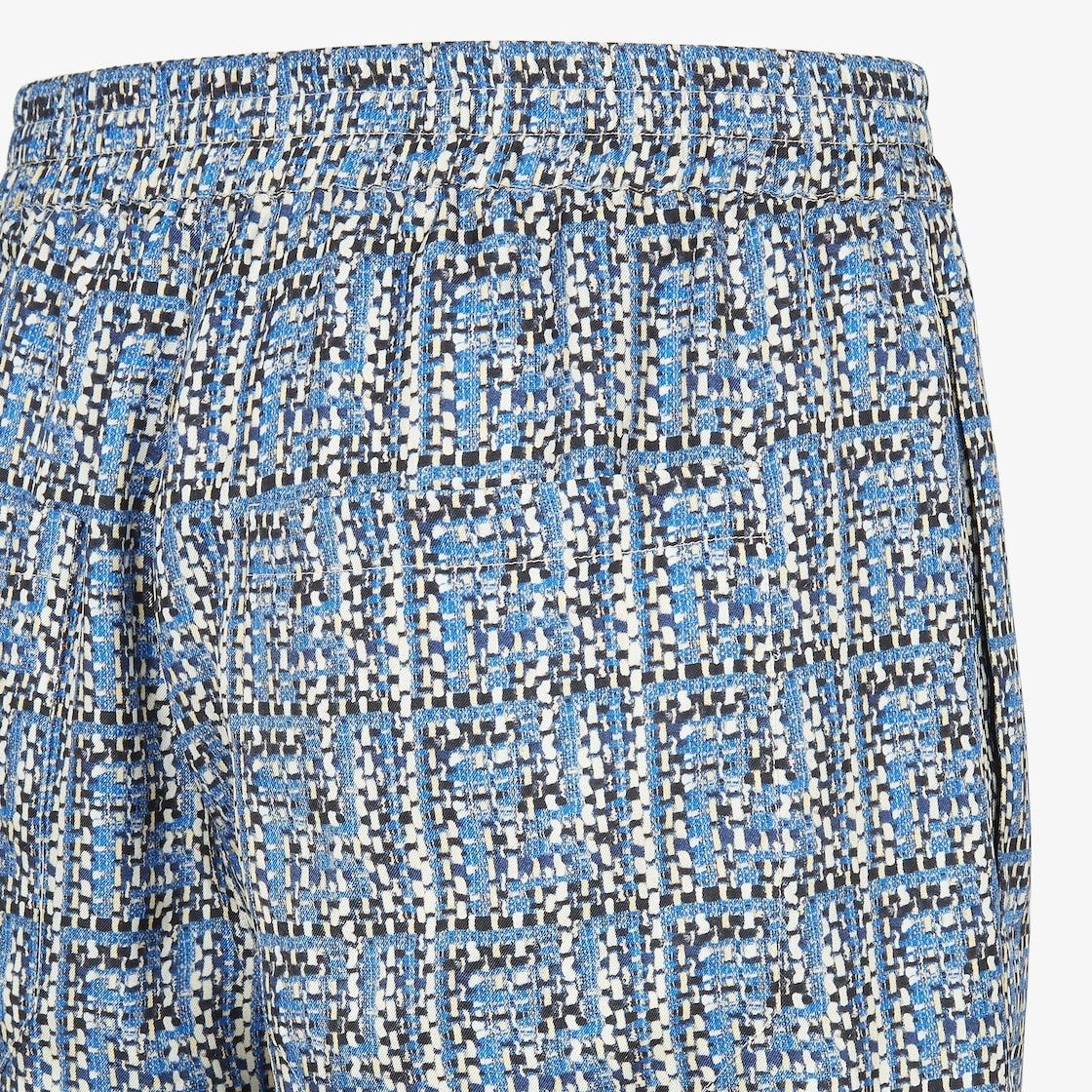 Fendi o1s1wg110525 Shorts in Navy Size US 32 / EU 48 - 3 Thumbnail