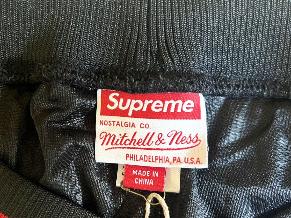 Mitchell & Ness × Supreme Supreme X Mitchell & Ness Black Mesh Basketball Shorts Sz M Size US 32 / EU 48 - 6 Thumbnail