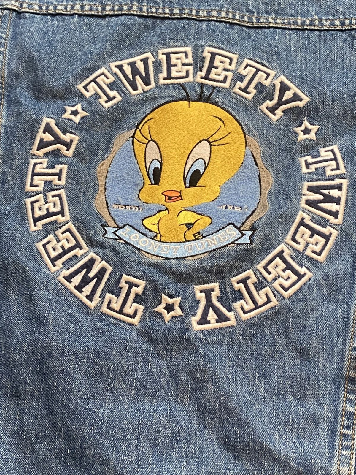 If Six Was Nine × Vintage VINTAGE Y2K TWEETY DENIM JACKET Size US L / EU 52-54 / 3 - 2 Thumbnail