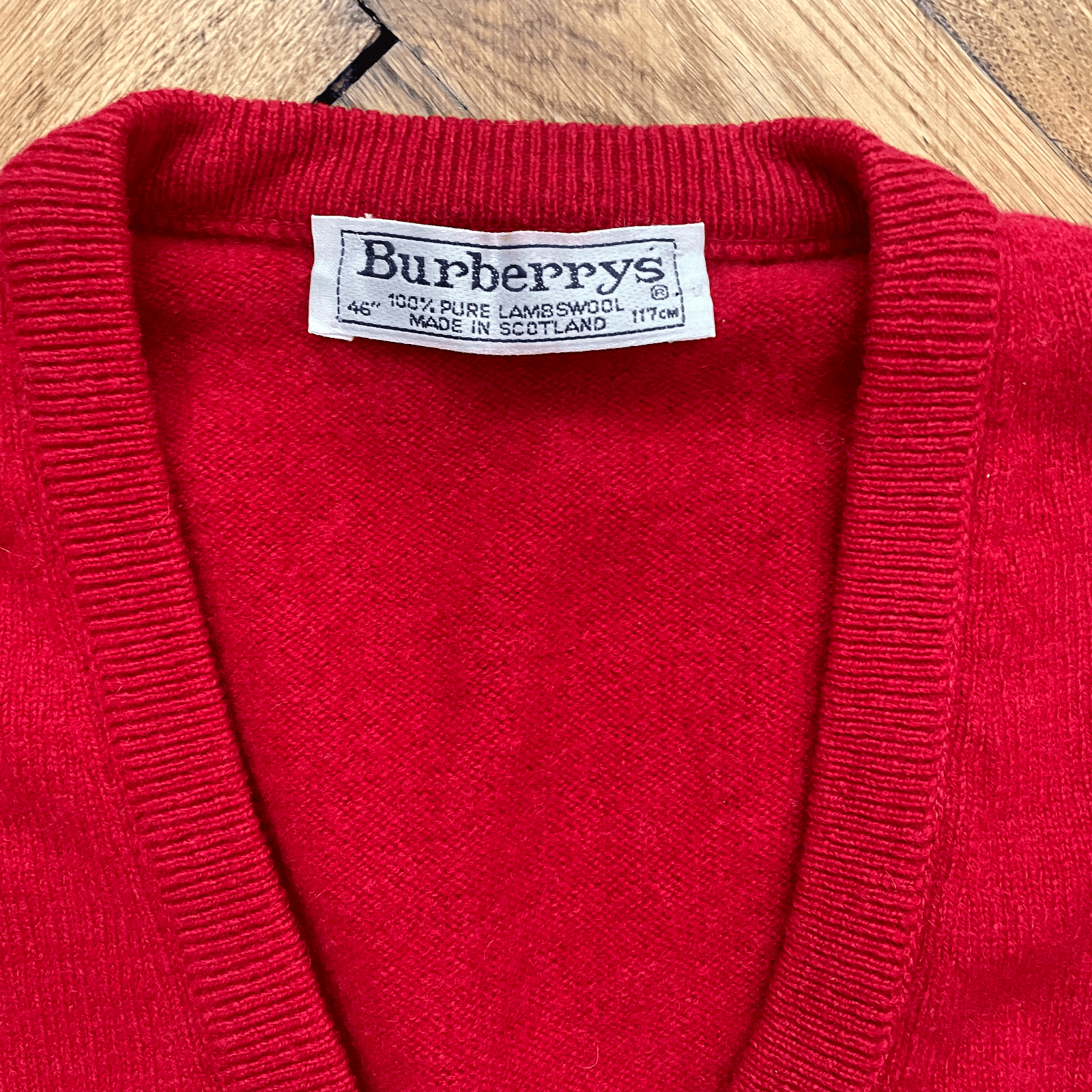 Burberry Burberry Vintage Pure Wool Vest Red Size L Size US L / EU 52-54 / 3 - 4 Thumbnail