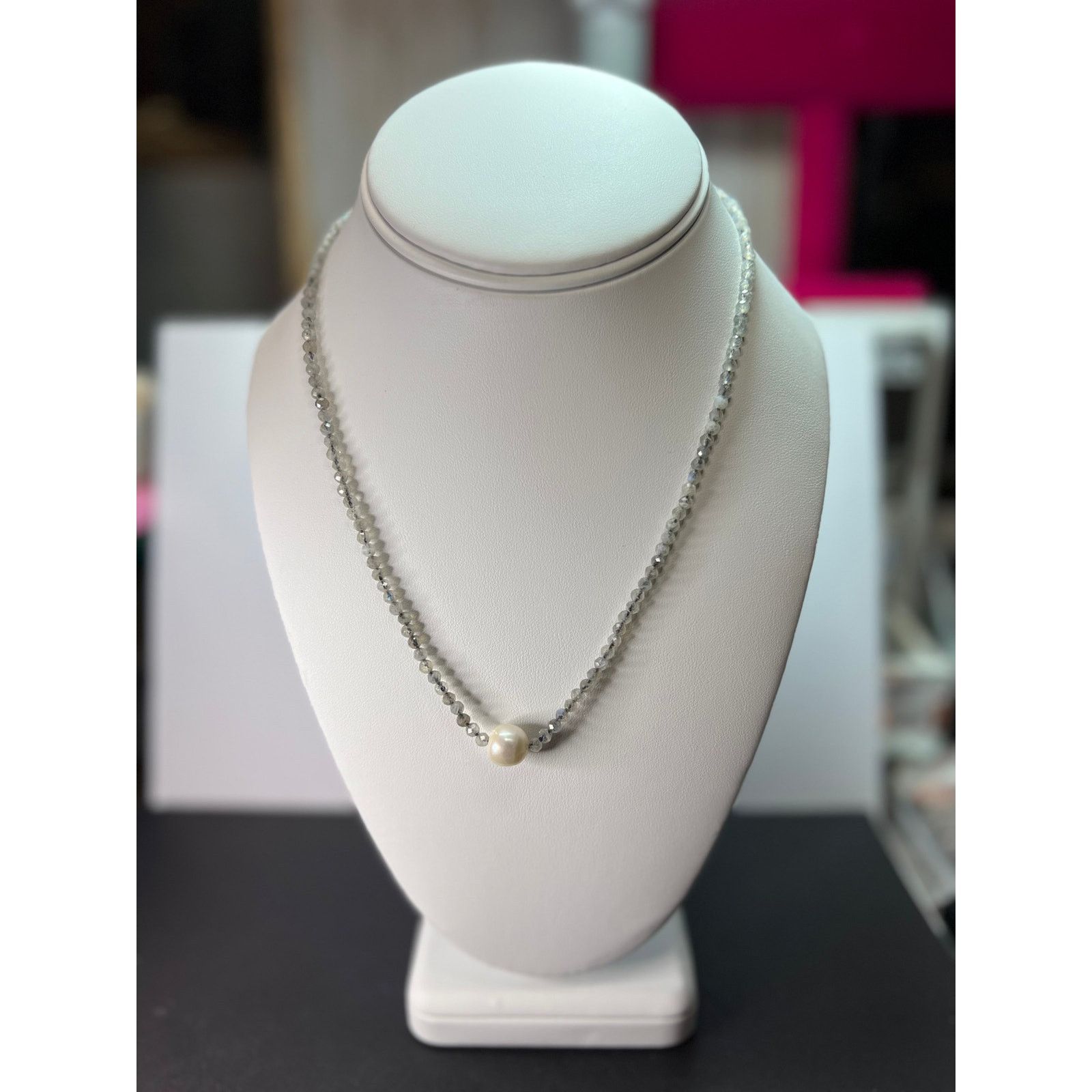 Other Labradorite and pearl necklace with sterling silver clasp Size ONE SIZE - 7 Thumbnail