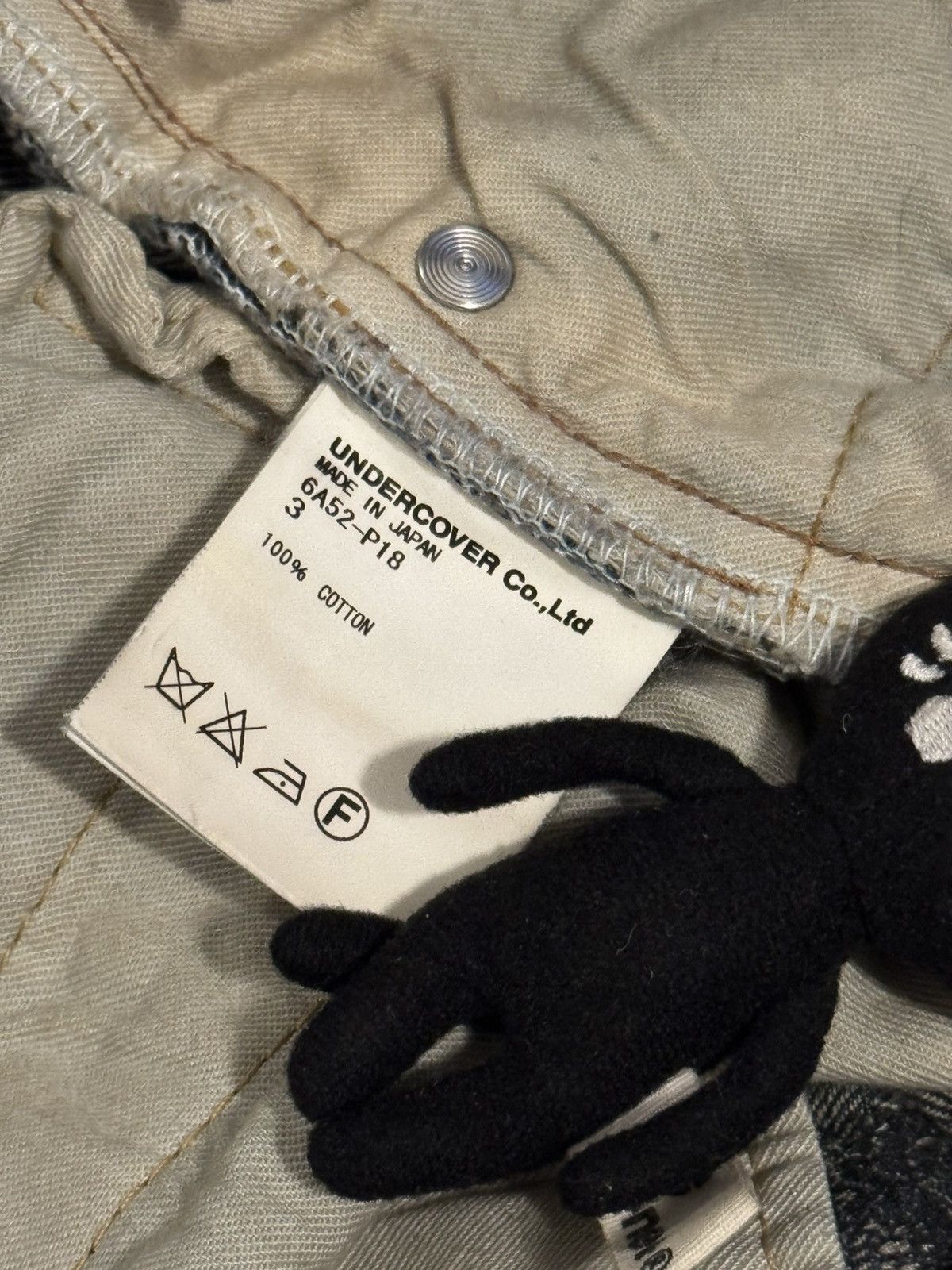 Undercover Undercover AW06 bug denim Size 29" - 8 Thumbnail