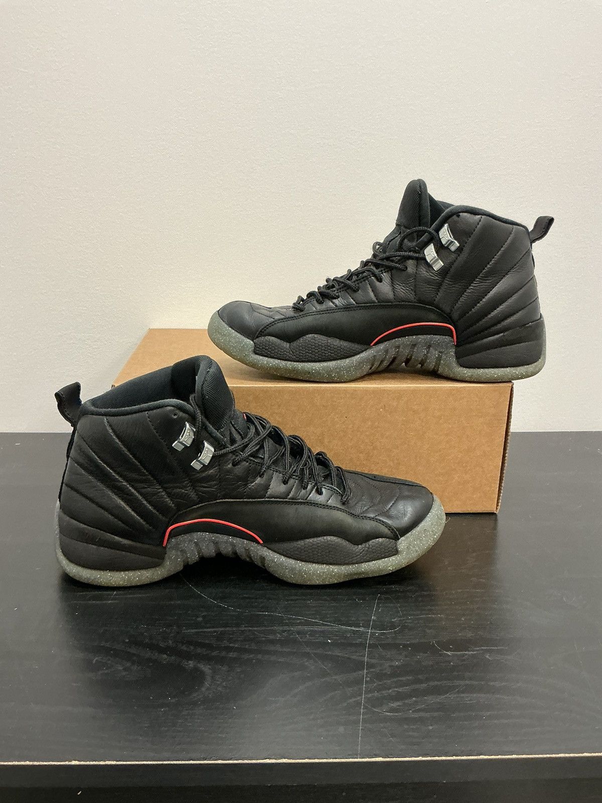 Jordan Brand Jordan 12 utilities Size US 11 / EU 44 - 2 Thumbnail