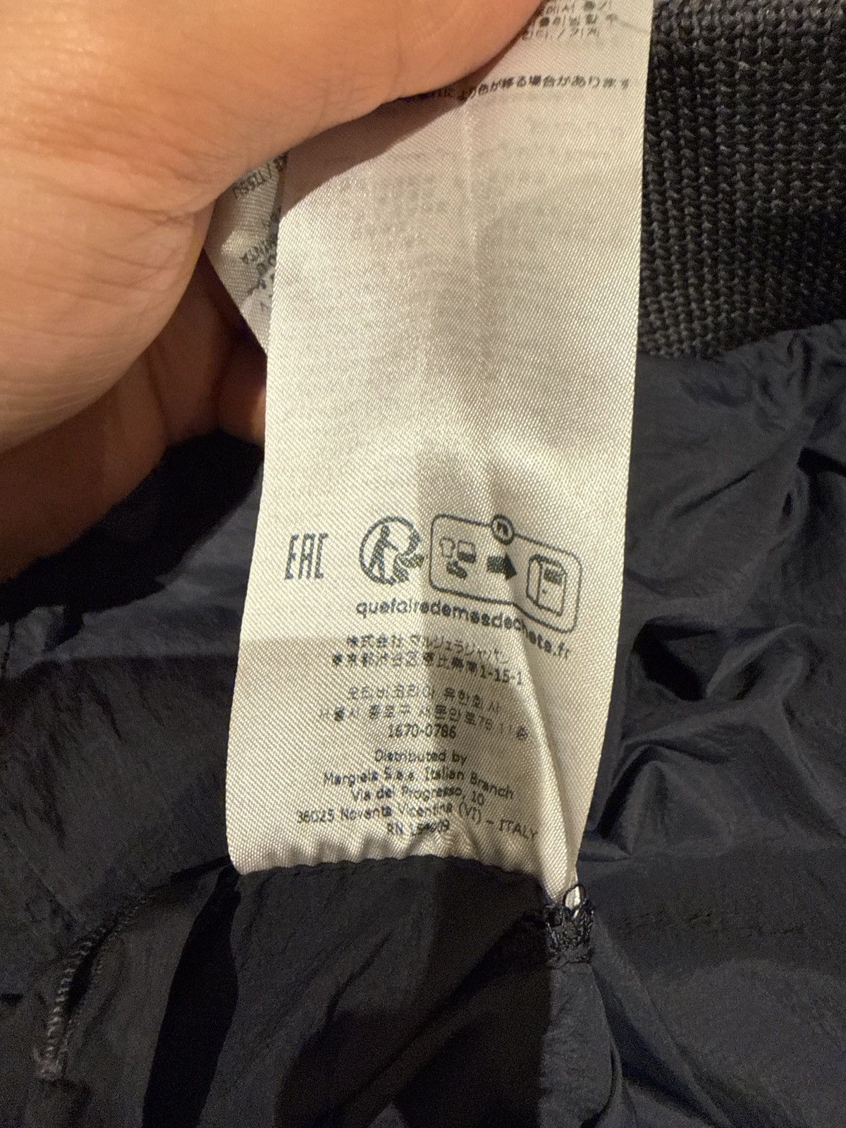 Maison Margiela Maison Margiela black yoke Crinkled Nylon bomber Jacket Size US M / EU 48-50 / 2 - 11 Thumbnail