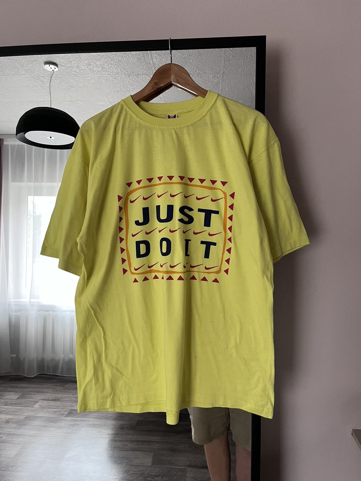 Vintage Vintage Nike just do it graphic t shirt yellow xxlarge rare Size US XXL / EU 58 / 5 - 2 Thumbnail
