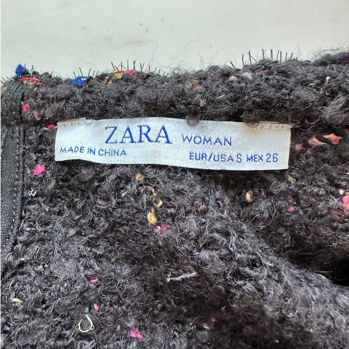 Zara Zara Black Multicolor Knit Sweater Pearls on Sleeves Top S Size S / US 4 / IT 40 - 9 Thumbnail