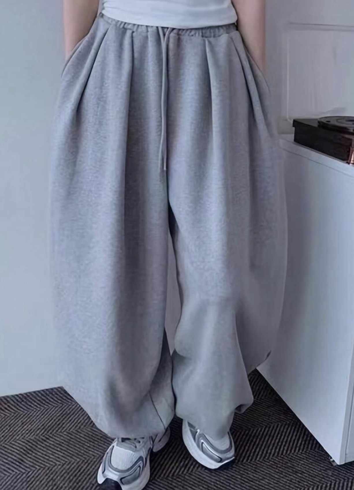 Japanese Brand Oversized BAGGY Y2K Sweatpants Size US 29 - 3 Thumbnail