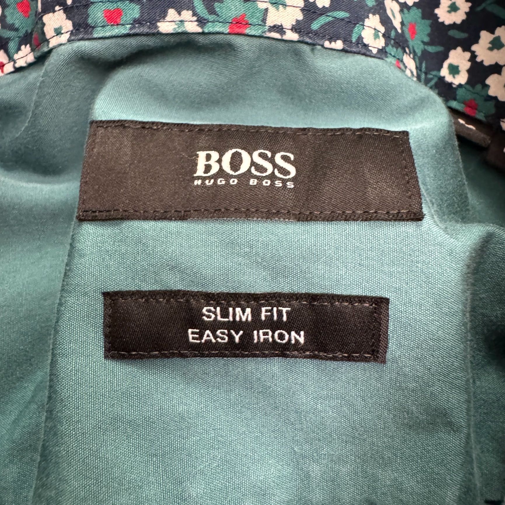 Hugo Boss VINTAGE Boss Hugo Boss Slim Fit Button-Up Shirt Mens 15 38 Teal Green Floral Shirt Adult Medium Blue Slim Fit VintageNoN/A Size US M / EU 48-50 / 2 - 6 Thumbnail