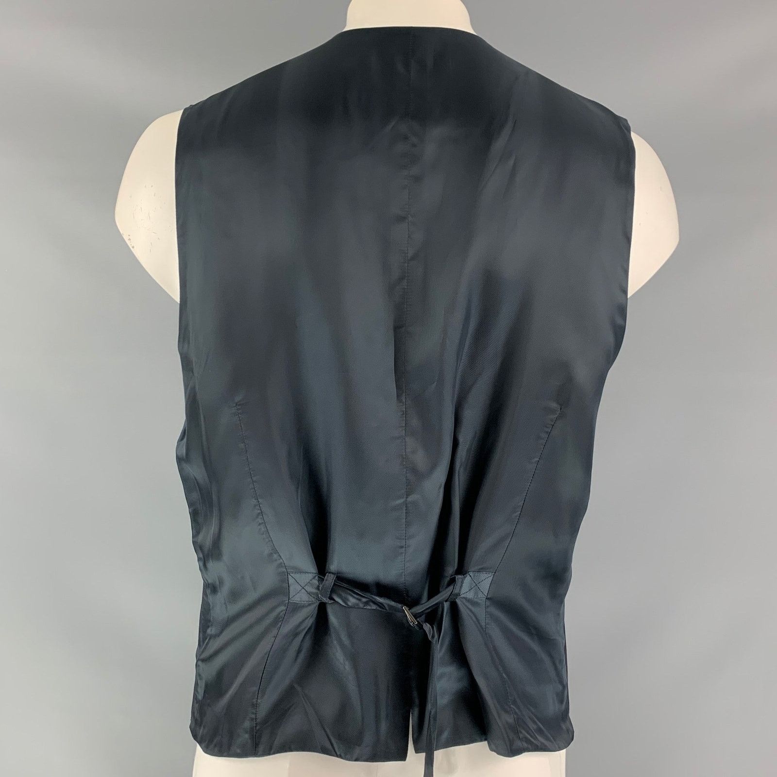 Dolce & Gabbana Size 46 Solid Wool & Mohair Buttoned Navy Vest Size 46R - 3 Thumbnail