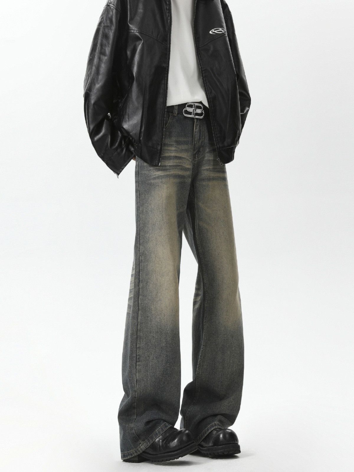 Japanese Brand Men's vintage washed distressed loose straight leg jeans Size US 32 / EU 48 - 5 Thumbnail