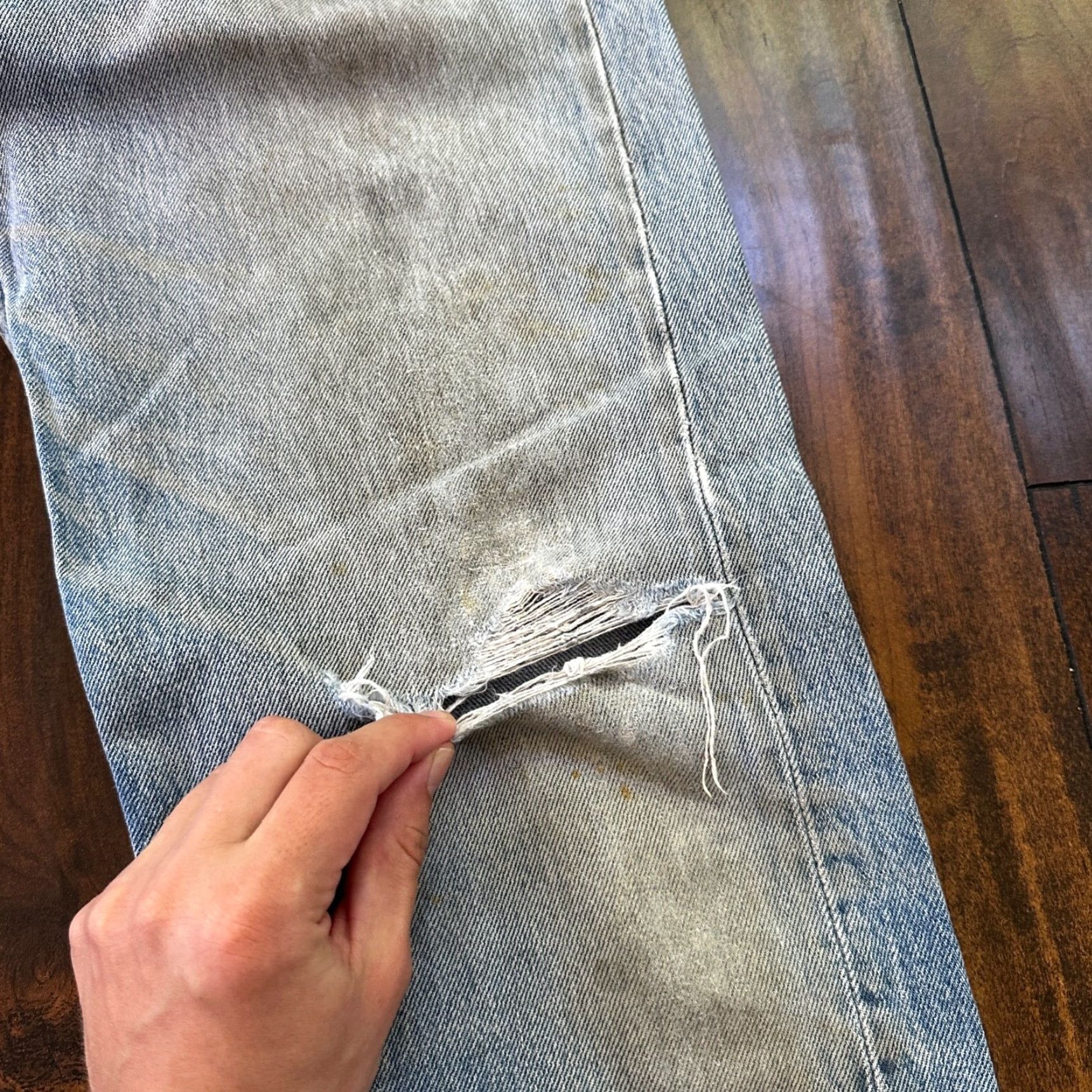 Levi's VINTAGE Levi's 501 90s Straight Leg Jeans 32x36 Thrashed Blue Denim USA Mens Size US 32 / EU 48 - 5 Thumbnail