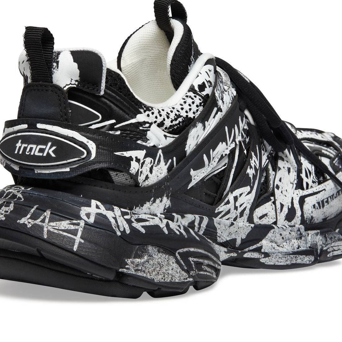Balenciaga o1tr1nto0825 Track Graffiti Sneakers in Black/White Size US 8 / EU 41 - 8 Thumbnail