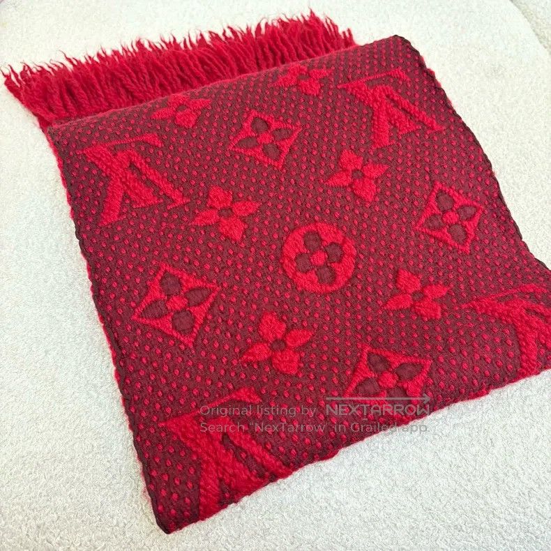 Louis Vuitton Louis Vuitton Wool red full logo fringed scarf Size ONE SIZE - 2 Thumbnail