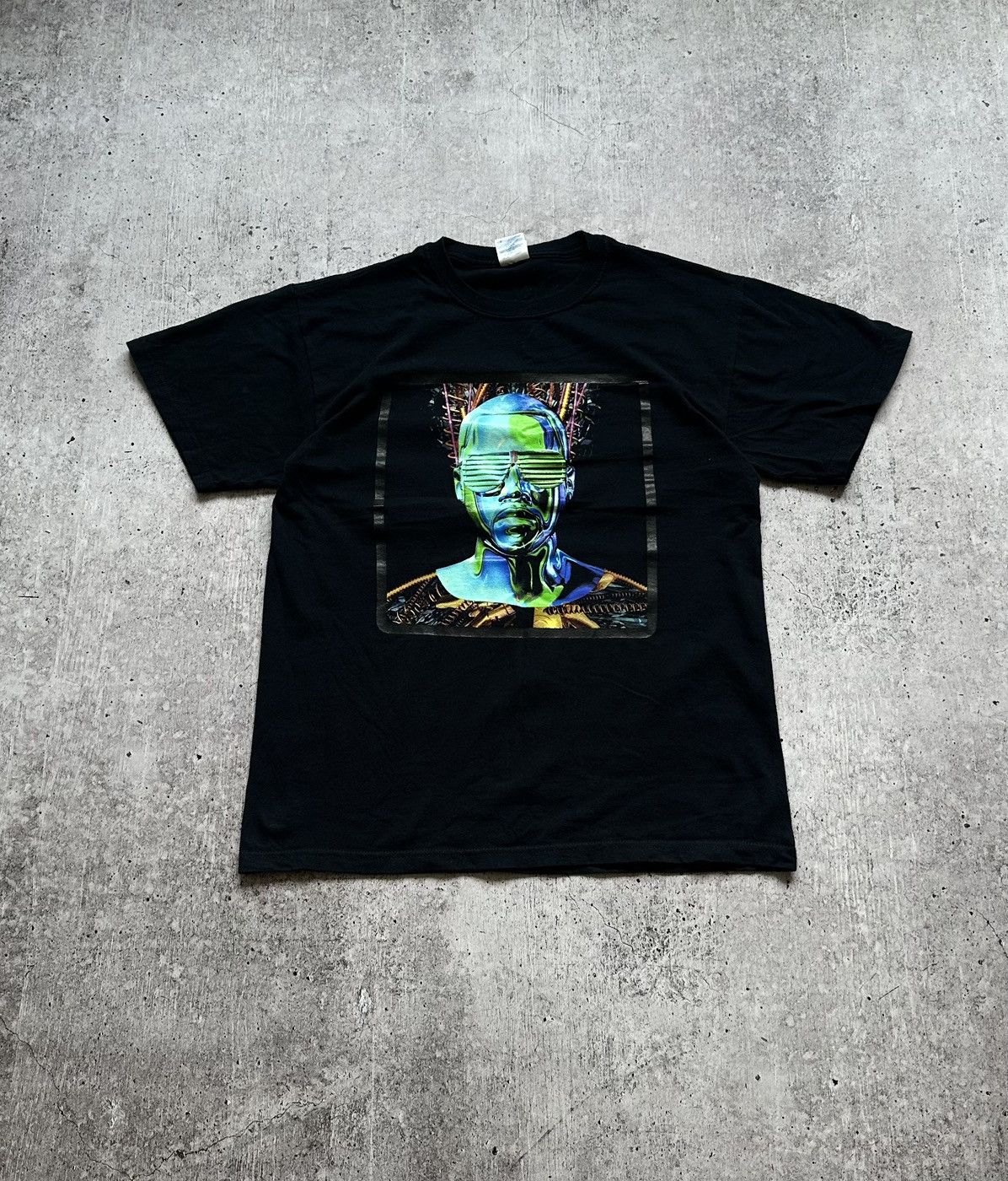 Band Tees 2008 Kanye West Glow in the Dark Tour Vintage T Shirt Size US M / EU 48-50 / 2 - 1 Thumbnail
