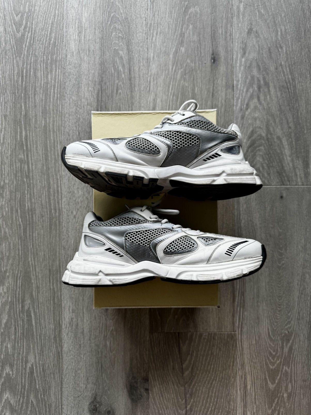 Axel Arigato Axel Arigato White Marathon Runners Size US 10.5 / EU 43-44 - 2 Thumbnail