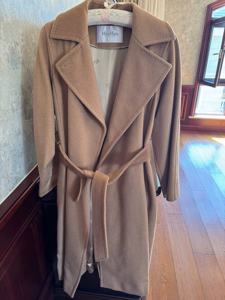 Max Mara Max Mara Coats Size M / US 6-8 / IT 42-44 - 1 Thumbnail