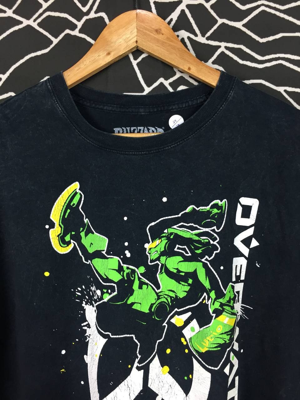 The Game Blizzard Entertainment Overwatch Lucio Video Game Tee Size US L / EU 52-54 / 3 - 3 Thumbnail