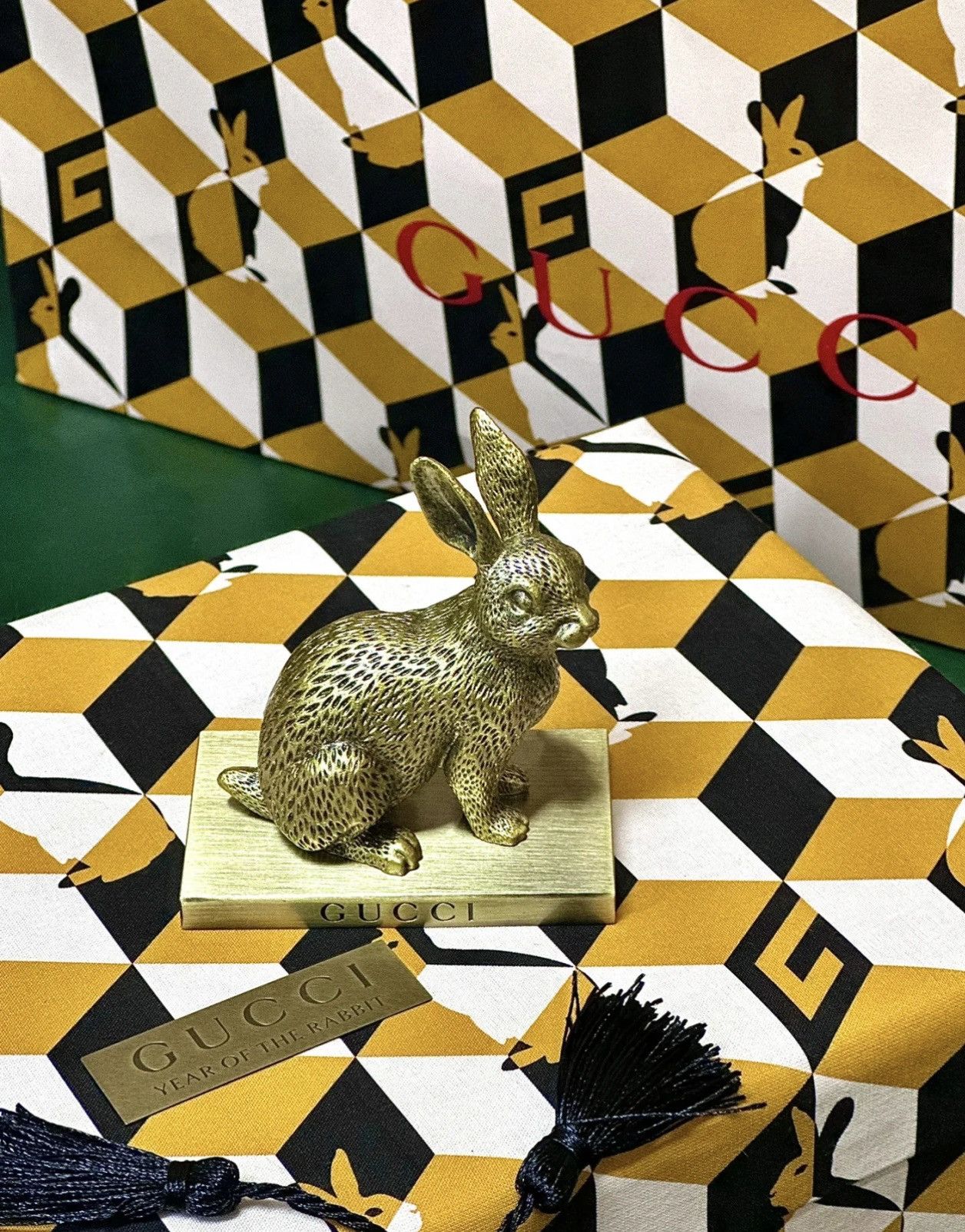 Gucci 🔥 Gucci Rabbit paperweight🐰 Jewellery Storage Box Home Decor Size ONE SIZE - 2 Thumbnail