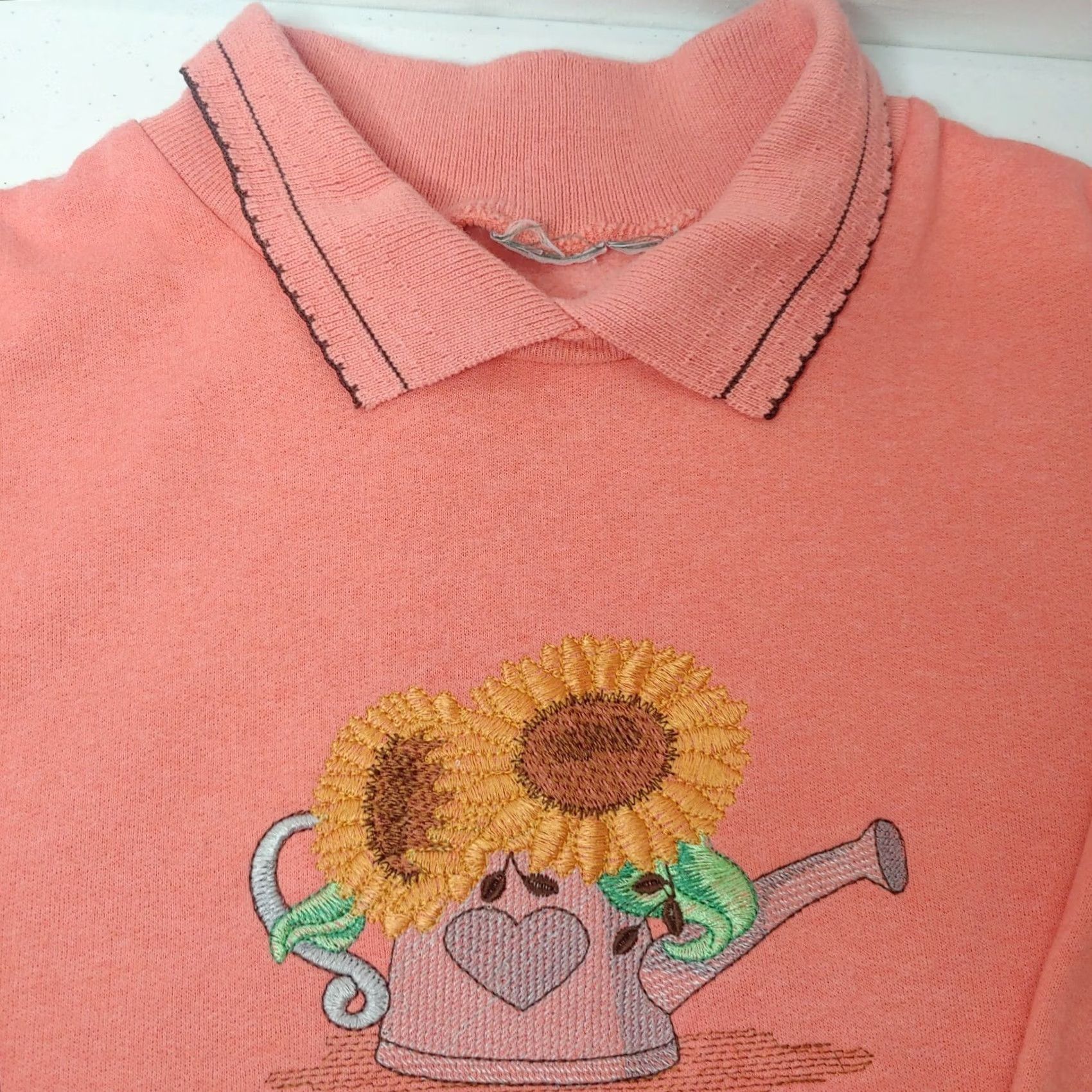 Sunflower VINTAGE Sweatshirt L Sunflower Teapot Collared Embroidered Floral Cottagecore Women’s Sweatshirt L Salmon Cotton Blend Knit Pullover Size L / US 10 / IT 46 - 2 Thumbnail