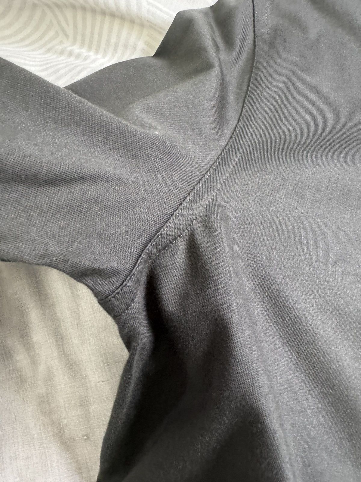 Hermes HERMES tshirt STUDY sizes in photos SHOWN BY TAPE MEASURE Size US M / EU 48-50 / 2 - 7 Thumbnail