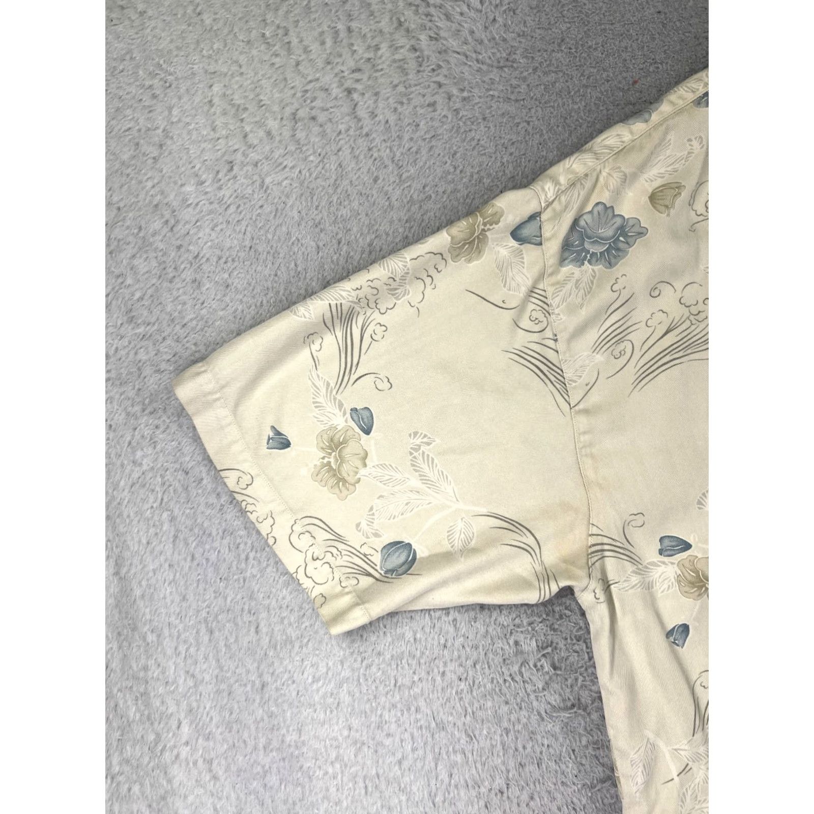 Tommy Bahama Tommy Bahama Shirt Men XL Ivory Floral 100% Silk Hawaiian Button-Up Short Sleeve Casual Beach Vacation Resort Mens Size US XL / EU 56 / 4 - 3 Thumbnail