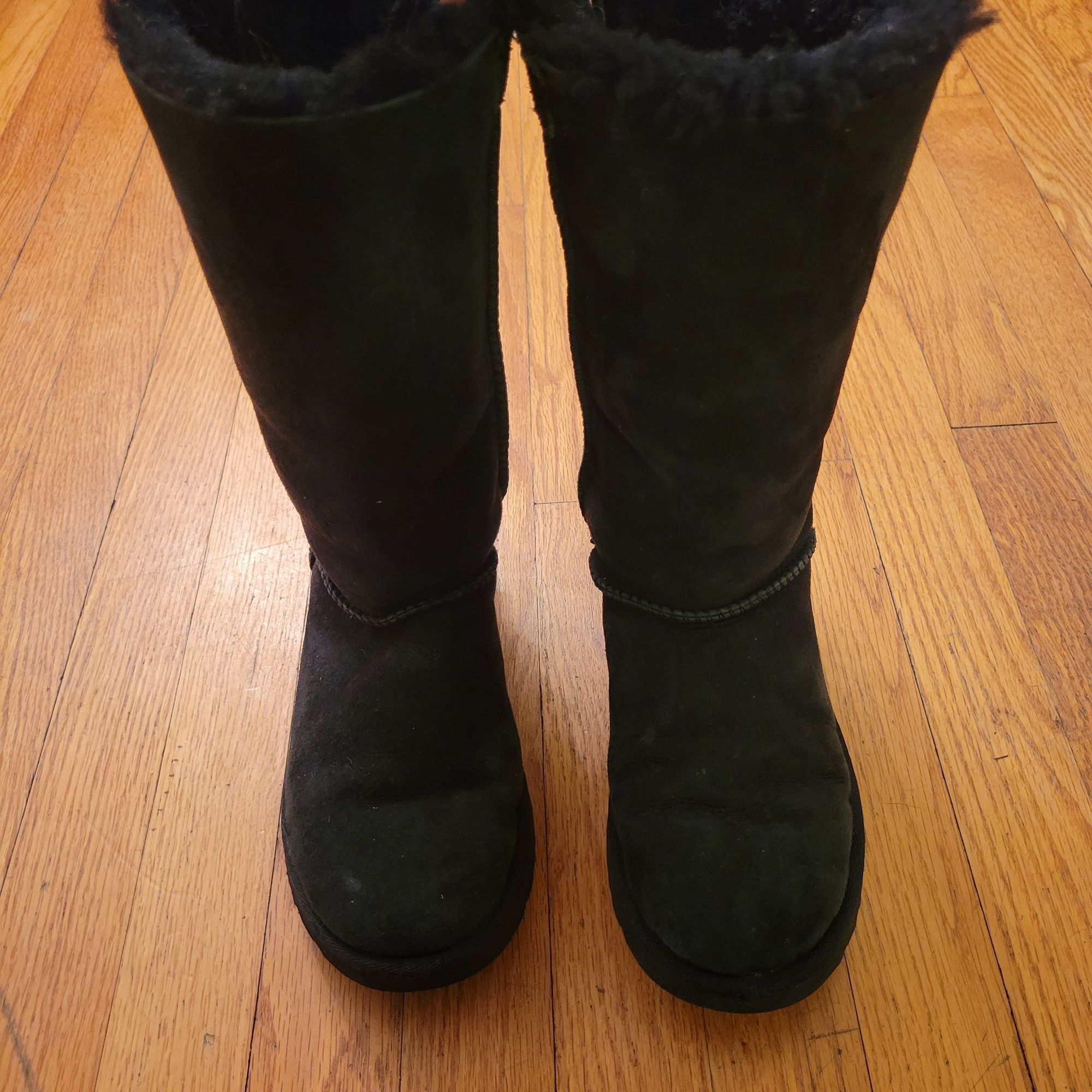 Ugg UGG 5 Black Suede Leather Sheepskin BAILEY BOW II Tall Boots Size US 5 / IT 35 - 3 Thumbnail
