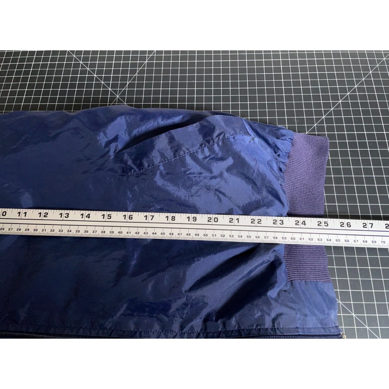 Nautica VINTAGE Nautica Windbreaker Jacket Adult One Size Dark Blue Zip Up Lined Lightweight Mens One Size Blue Nautica Windbreaker 90s Retro/Nautical Theme Size US M / EU 48-50 / 2 - 6 Thumbnail