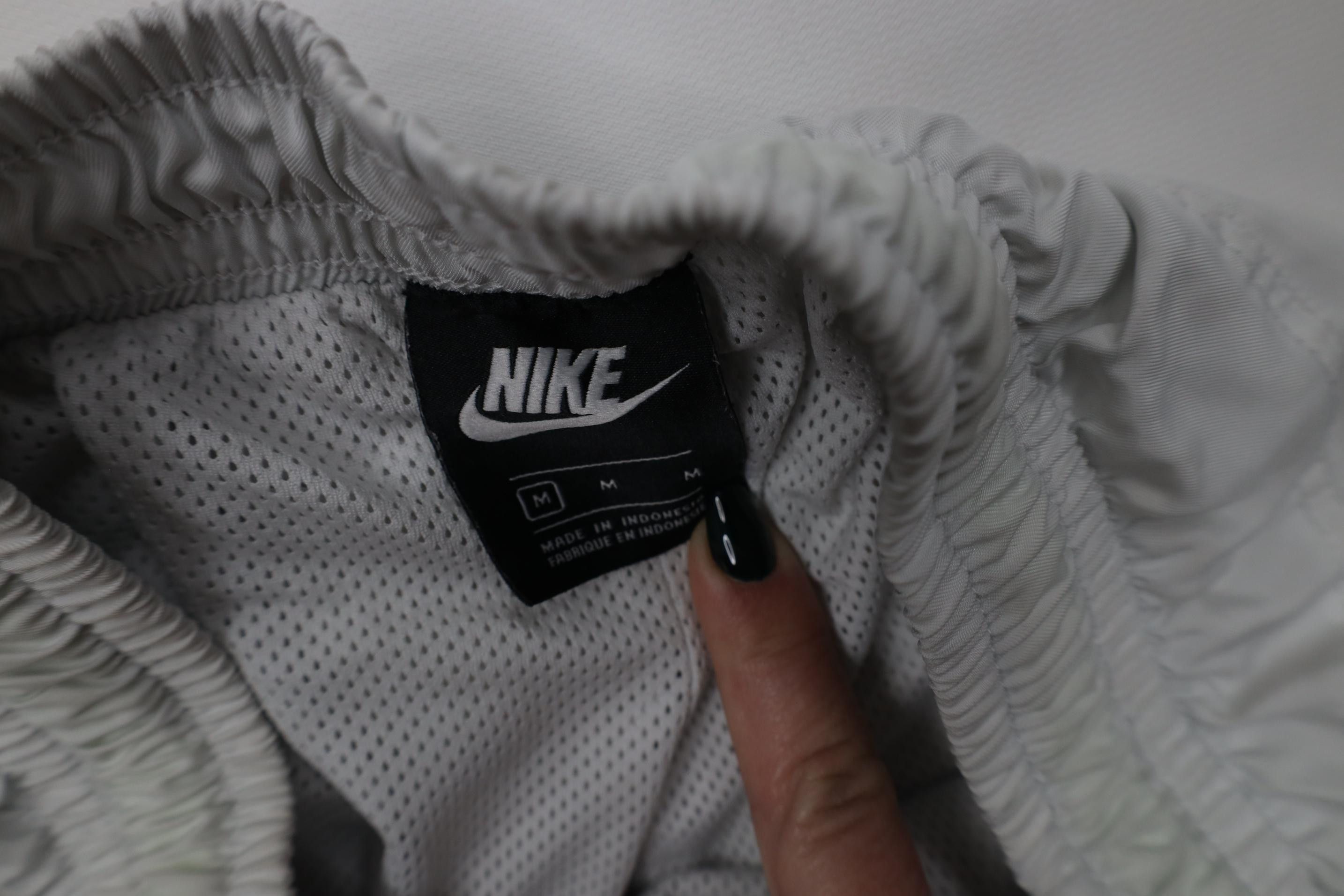 Nike Nike Spell Out Big Logo Lined Woven Festival Shorts Gray Size US 32 / EU 48 - 12 Thumbnail