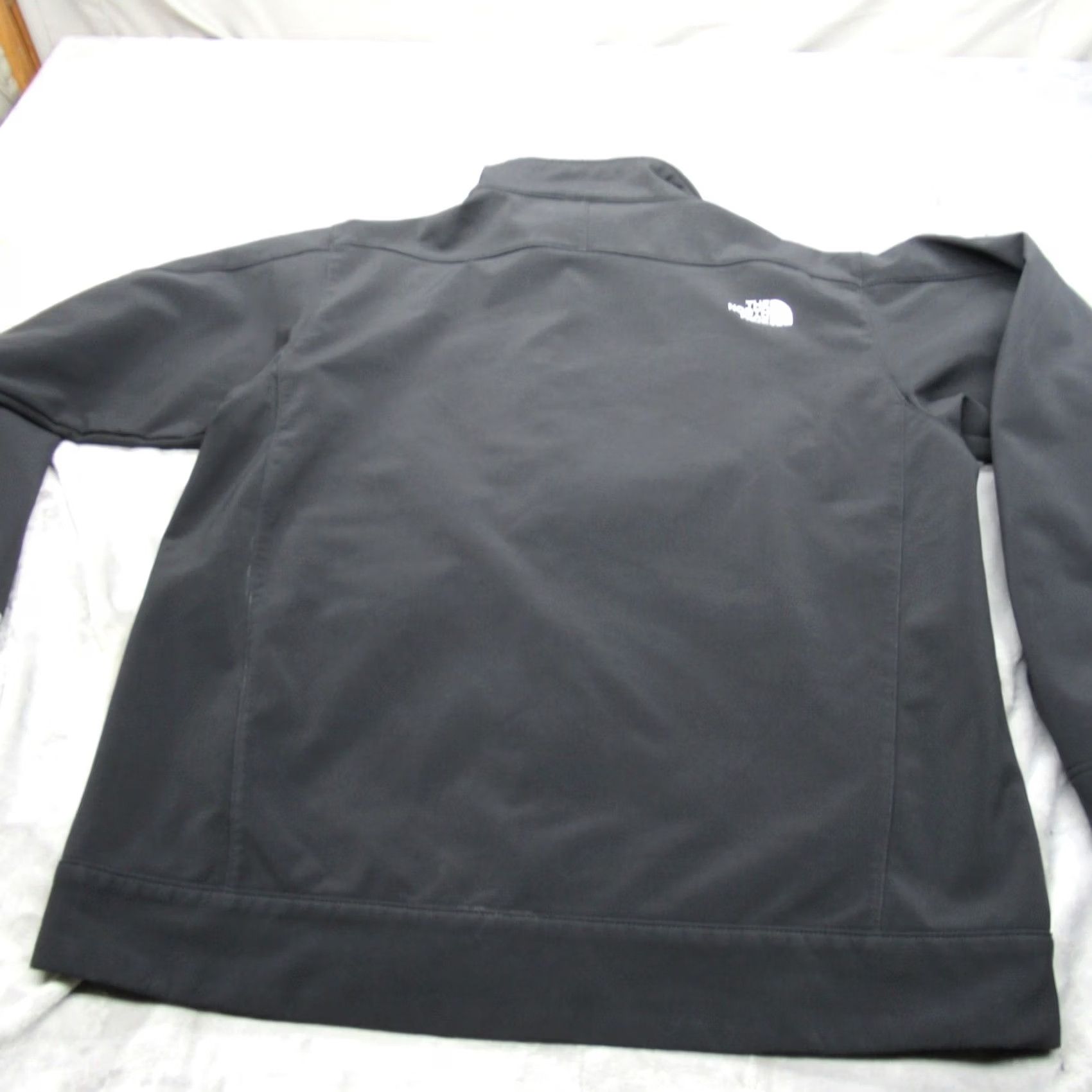 The North Face The North Face Jacket Mens L Black Softshell Full Zip Windbreaker Fleece Lined Zip Pocket Regular Casual Mens Size US L / EU 52-54 / 3 - 2 Thumbnail