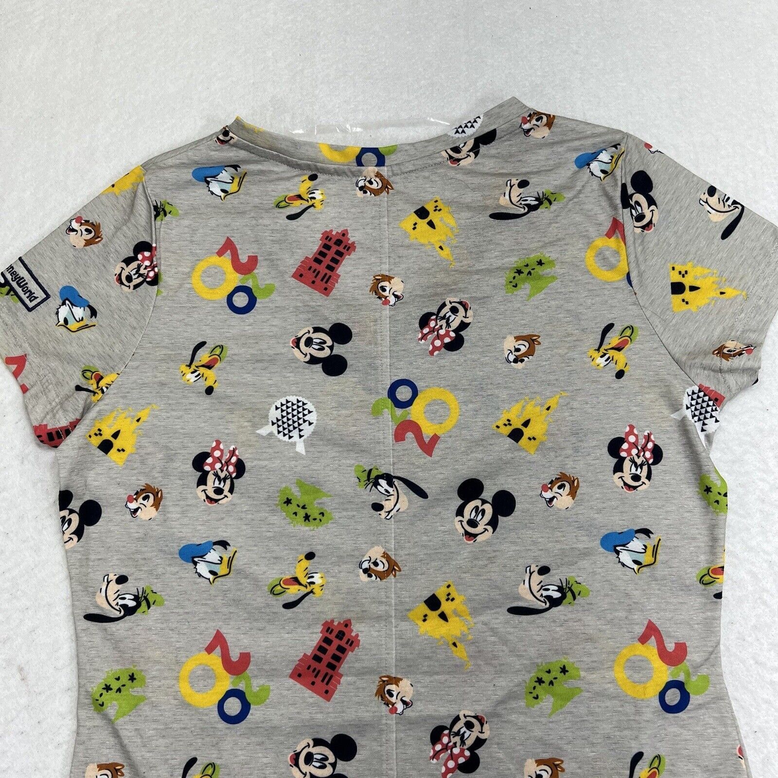 Disney Disney Parks Short Sleeve Mickey & Friends T Shirt Size S / US 4 / IT 40 - 10 Thumbnail