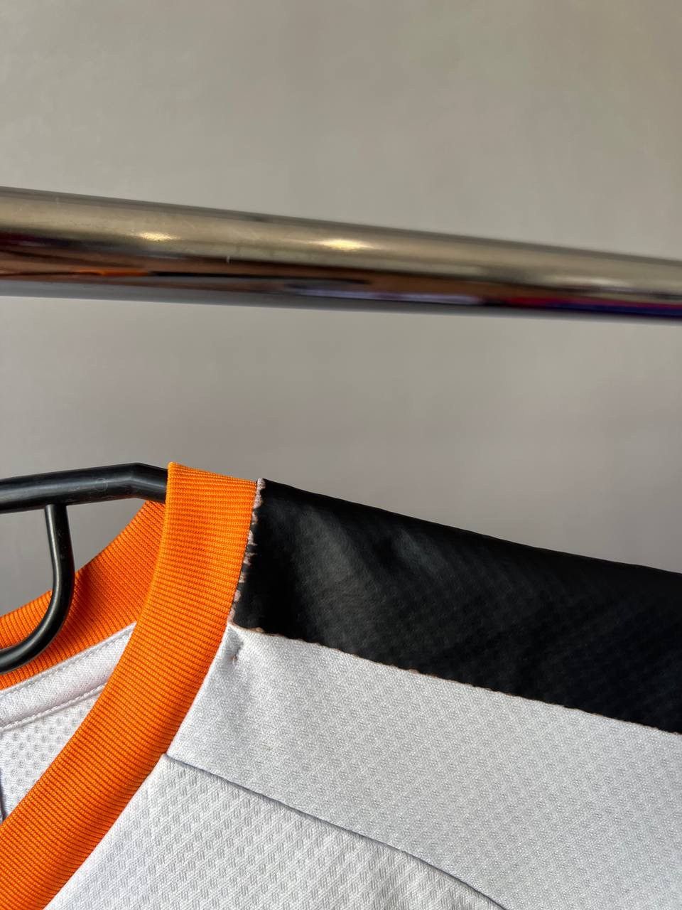 Puma 2019/20 VALENCIA CF HOME SOCCER FOOTBALL JERSEY SHIRT PUMA Size US M / EU 48-50 / 2 - 12 Thumbnail