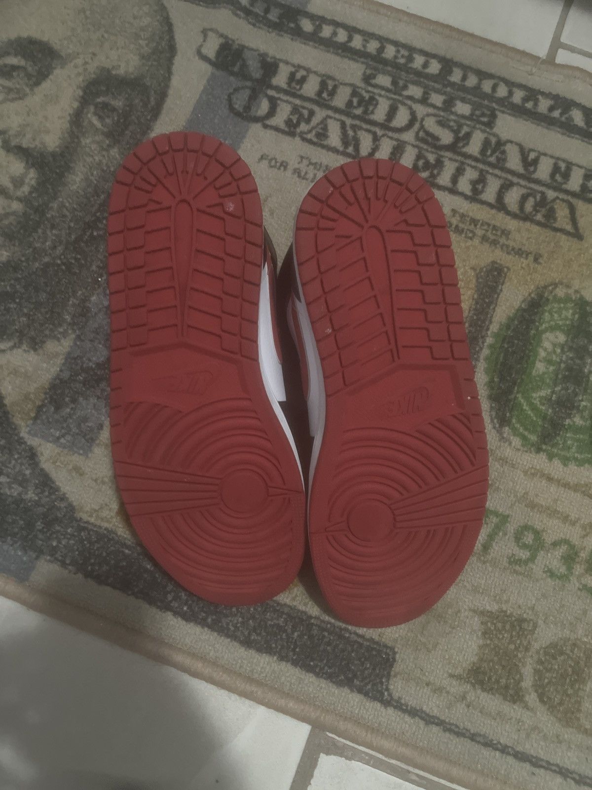 Jordan Brand jordan 1 mid Size US 9 / EU 42 - 5 Thumbnail