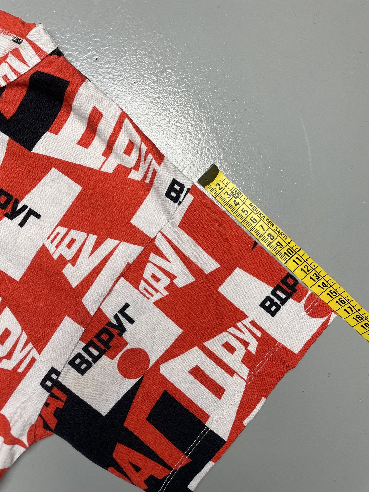 Gosha Rubchinskiy Gosha Rubchinskiy A/W 2018 "Friend Suddenly Enemy" t-shirt Size US S / EU 44-46 / 1 - 11 Thumbnail