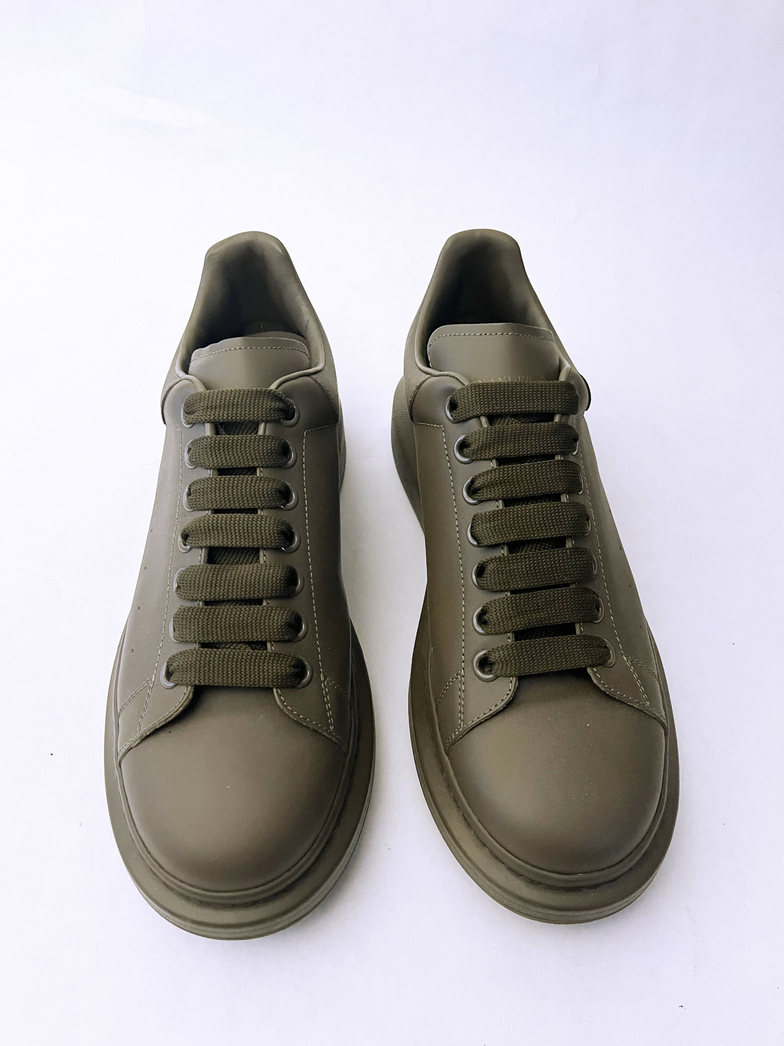 Alexander McQueen NEW - Alexander McQueen - Larry Oversized sneakers in Khaki Size US 9 / EU 42 - 3 Thumbnail