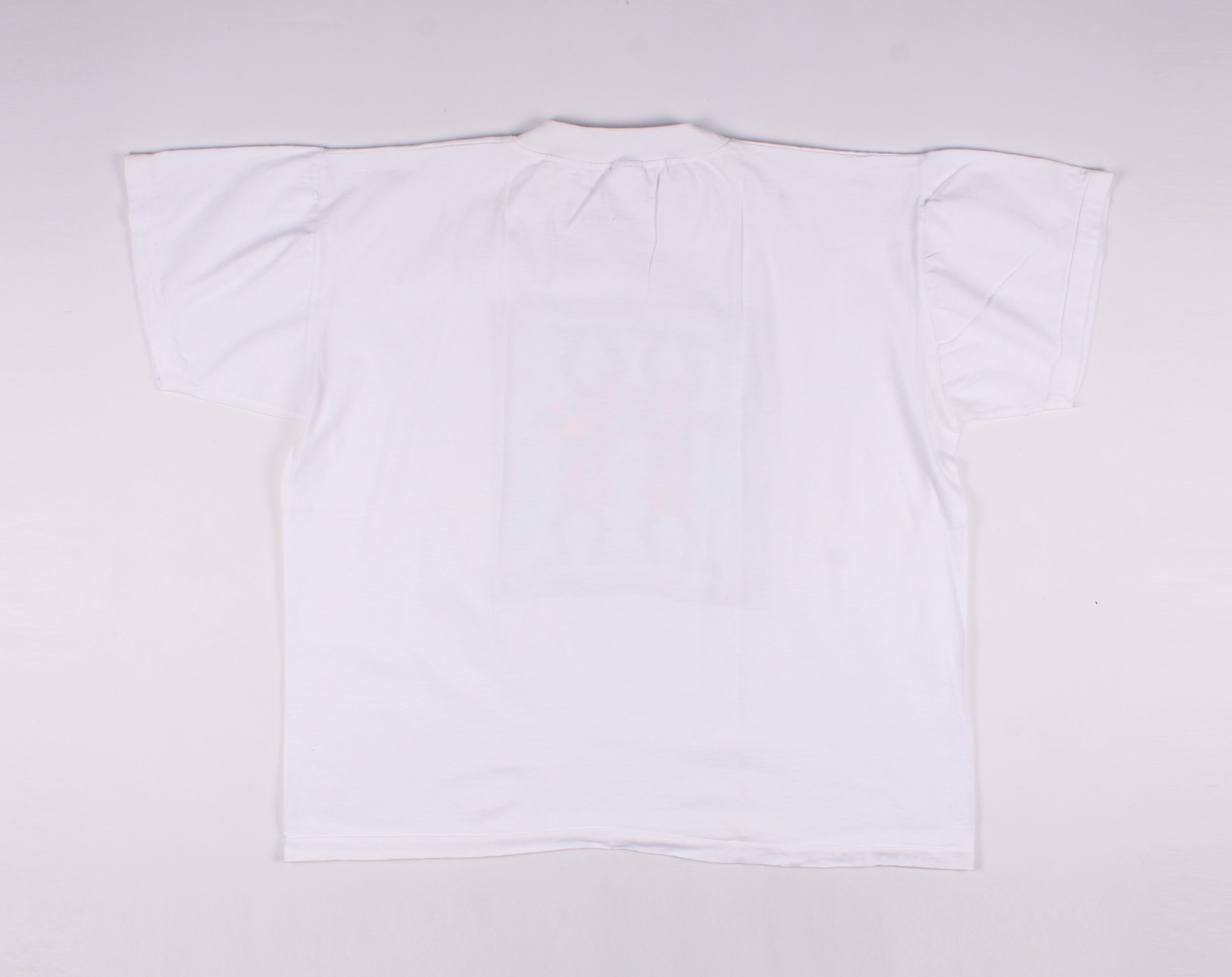 Vintage Vintage 90's Bali Printed T-shirt Size US XL / EU 56 / 4 - 5 Thumbnail