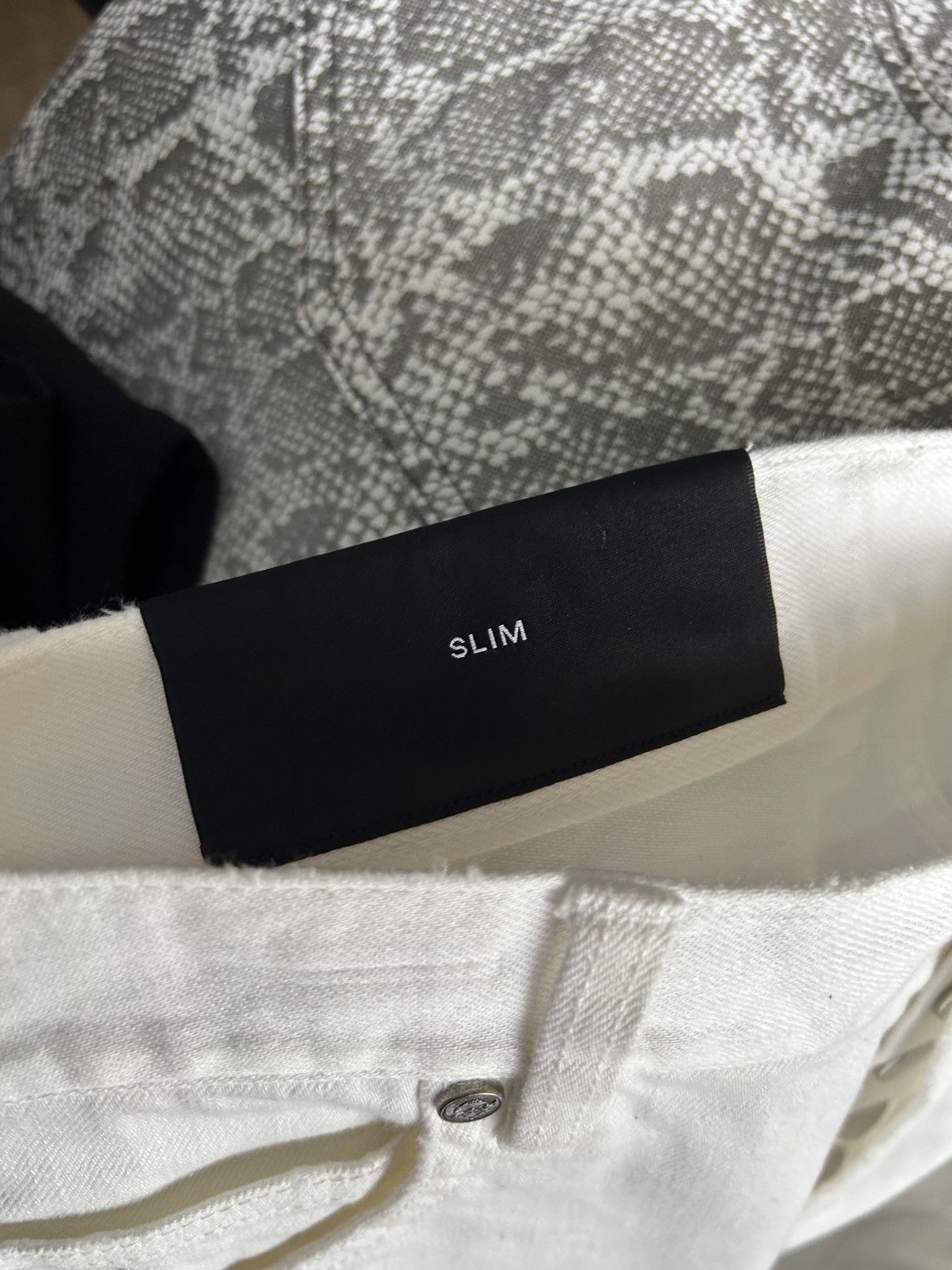 Balmain Balmain Slim Paris Distressed Jeans Size US 28 / EU 44 - 13 Thumbnail
