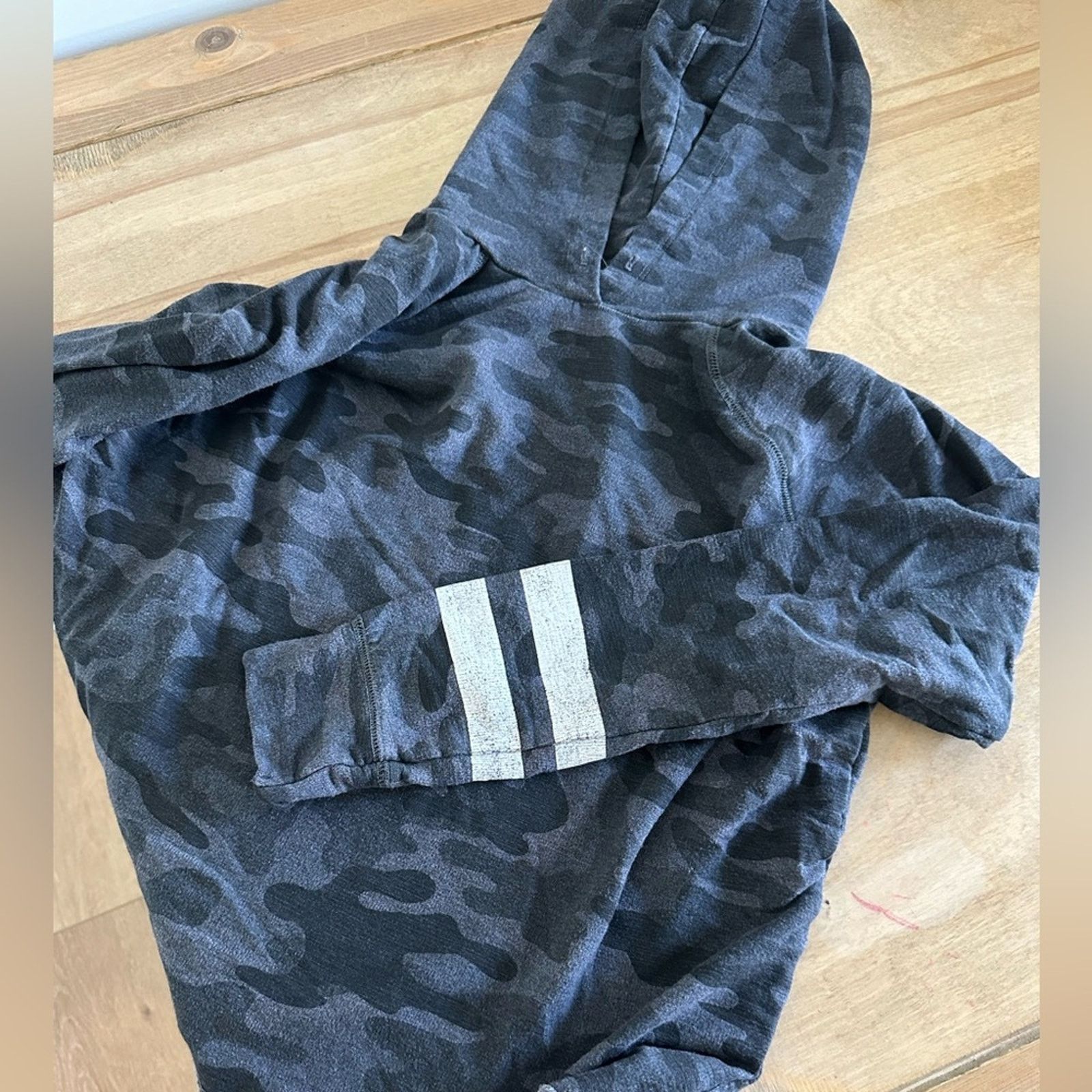 Sundry Sundry Soft Camo Stripe Sleeve Hoodie - size 2 Size M / US 6-8 / IT 42-44 - 7 Thumbnail