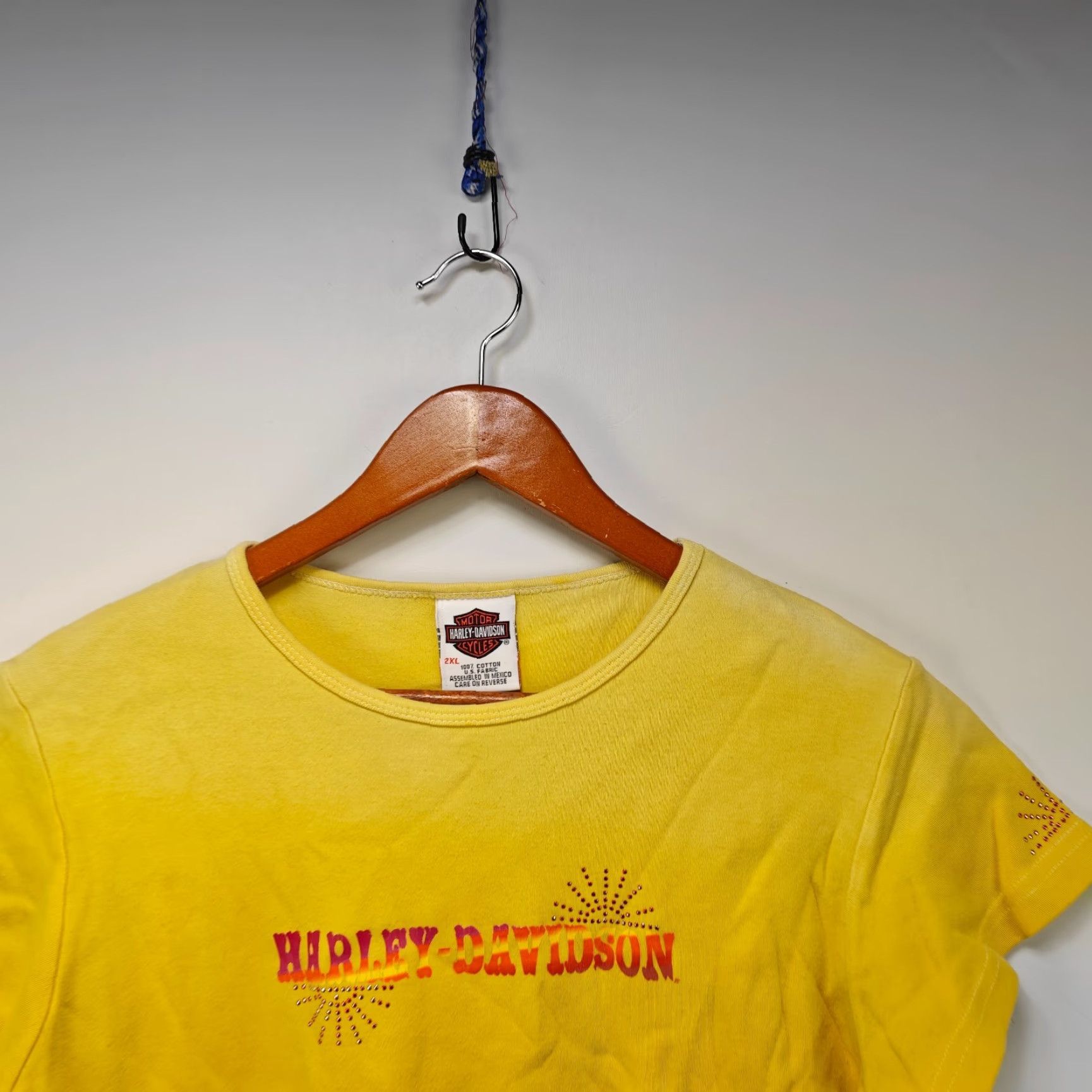 Harley Davidson VINTAGE Harley-Davidson T Shirt Womens 2XL 90s Casual Short Sleeve Yellow Cotton Regular Size XXL / US 16-18 / IT 52-54 - 2 Thumbnail
