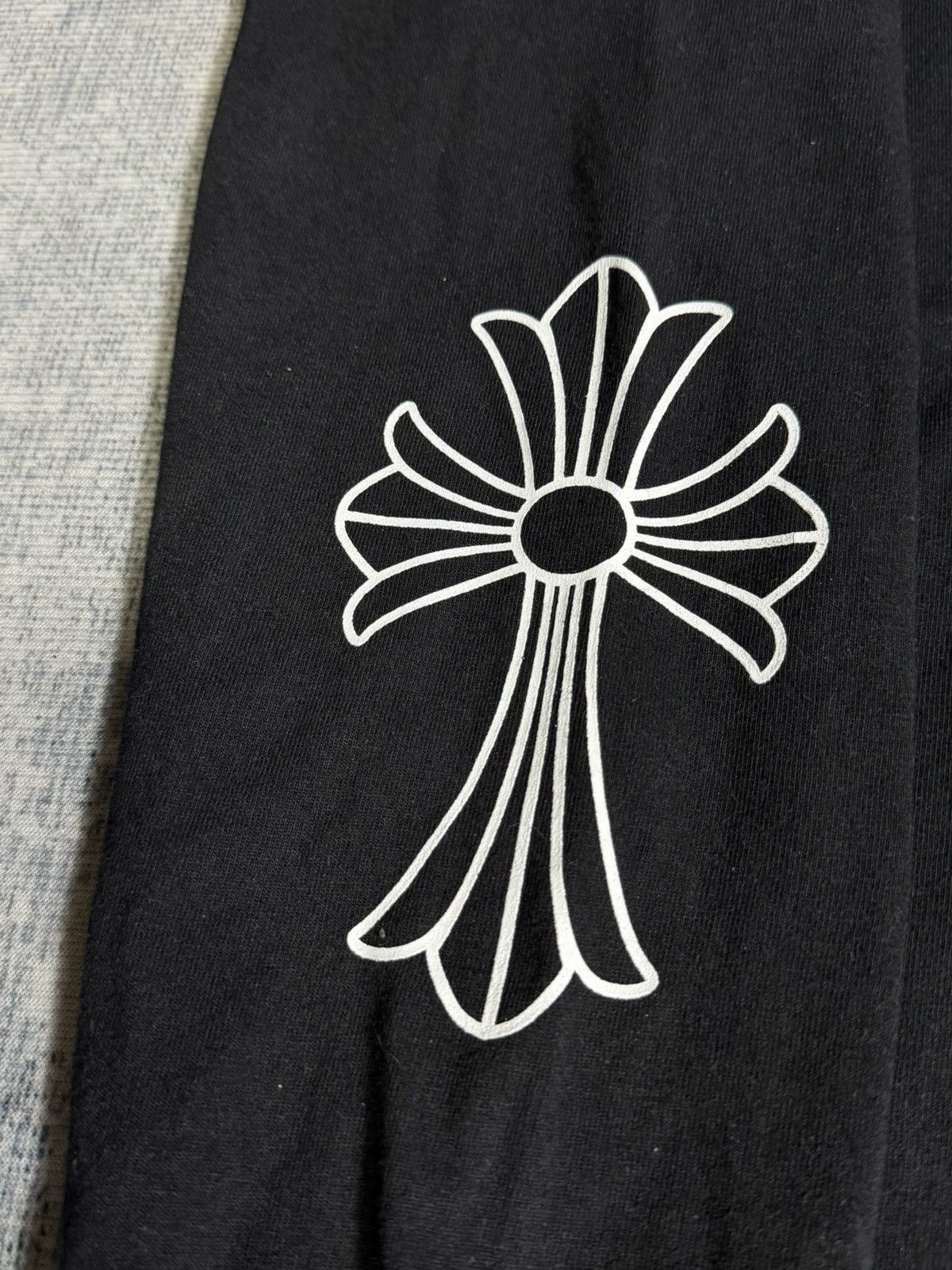 Chrome Hearts 2010s Chrome Hearts Scroll Cross Sleeves Size US XL / EU 56 / 4 - 7 Thumbnail