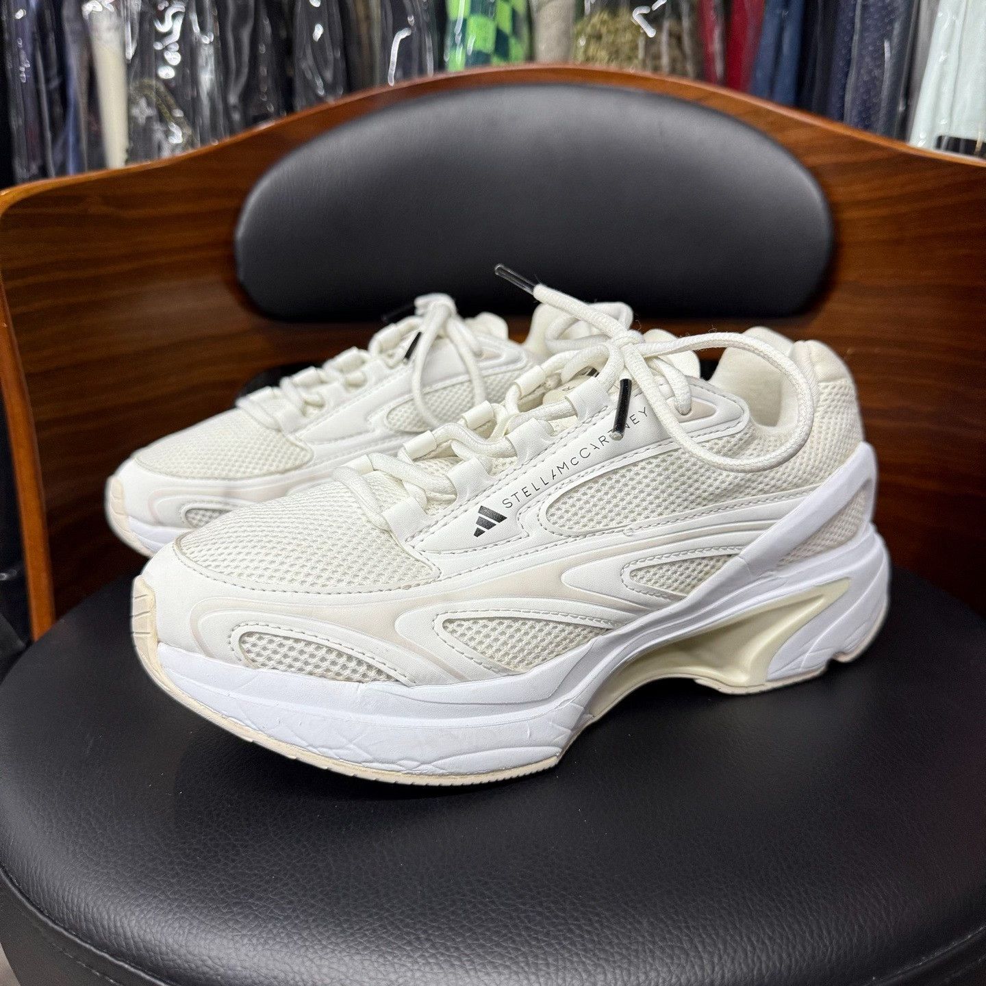 Adidas Adidas White Lowtop Sneakers 38 Women Size US 7.5 / IT 37.5 - 1 Thumbnail