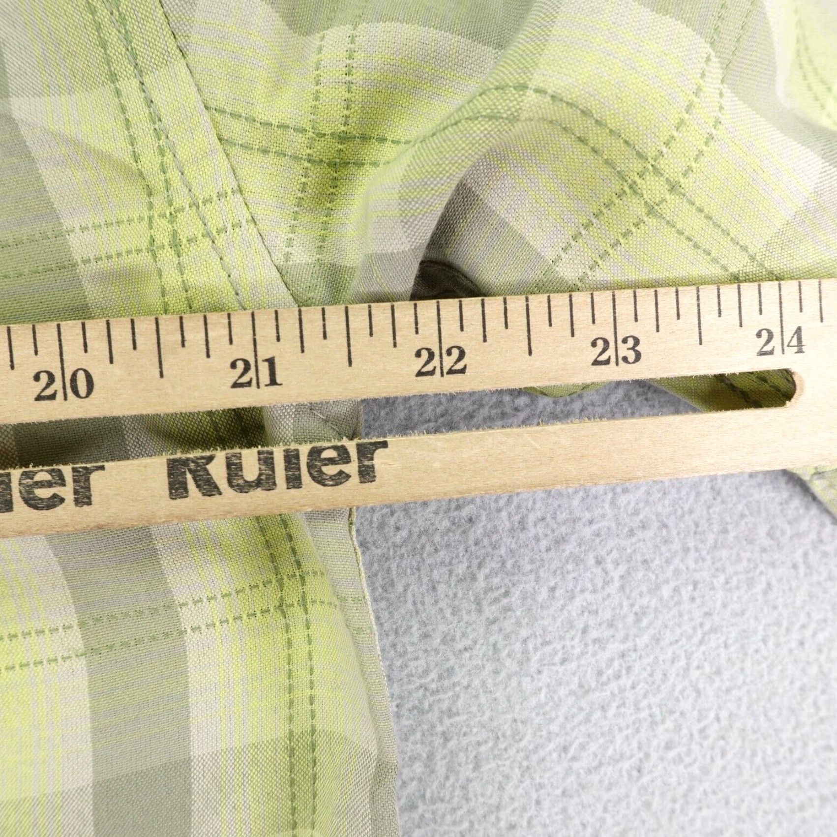 KAVU KAVU Shirt Mens Medium Green Plaid Button Up Outdoors Lightweight Camping Hiking Size US M / EU 48-50 / 2 - 7 Thumbnail
