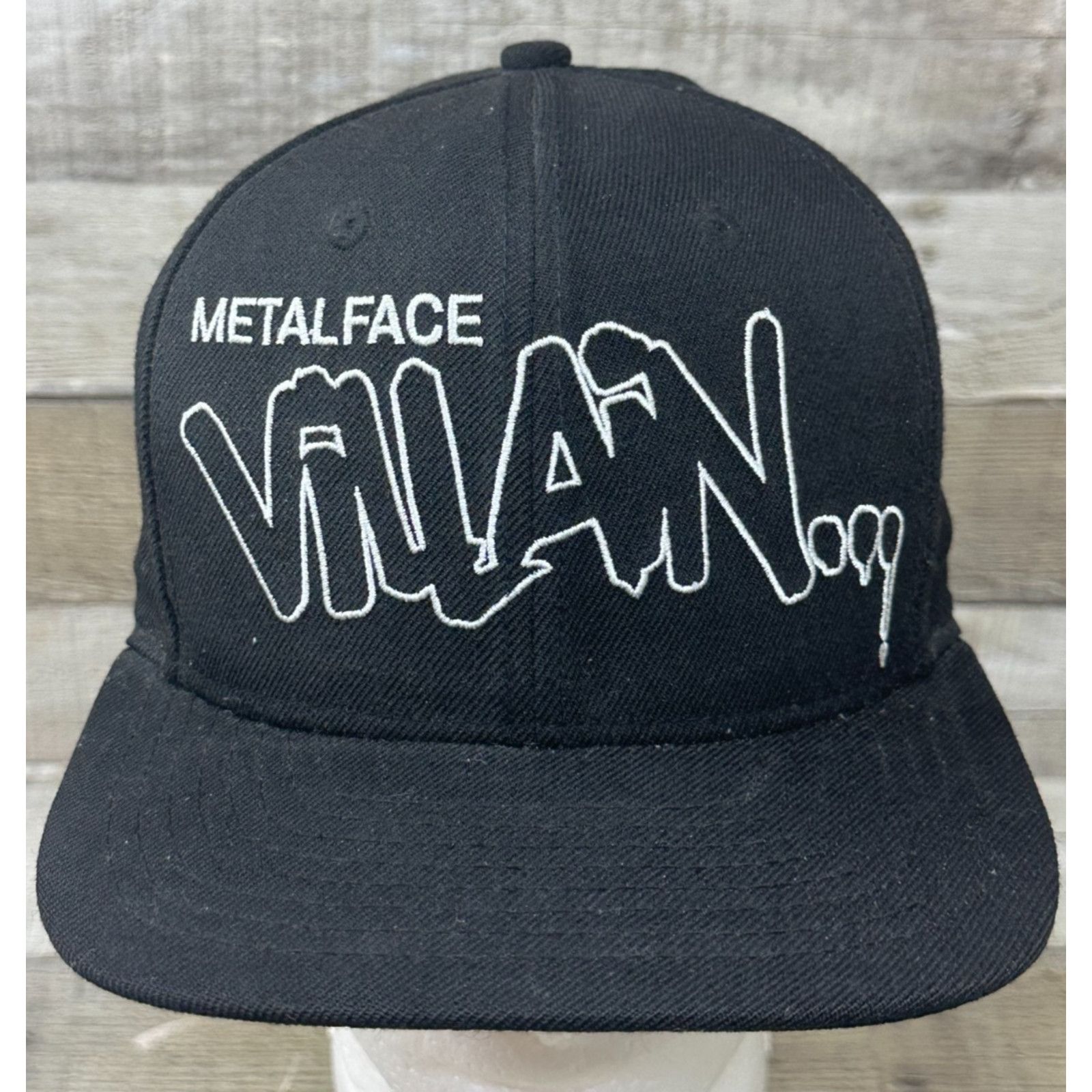 New Era Doom Metal Face Villain New Era Snapback 9Fifty 100% Wool Size ONE SIZE - 2 Thumbnail