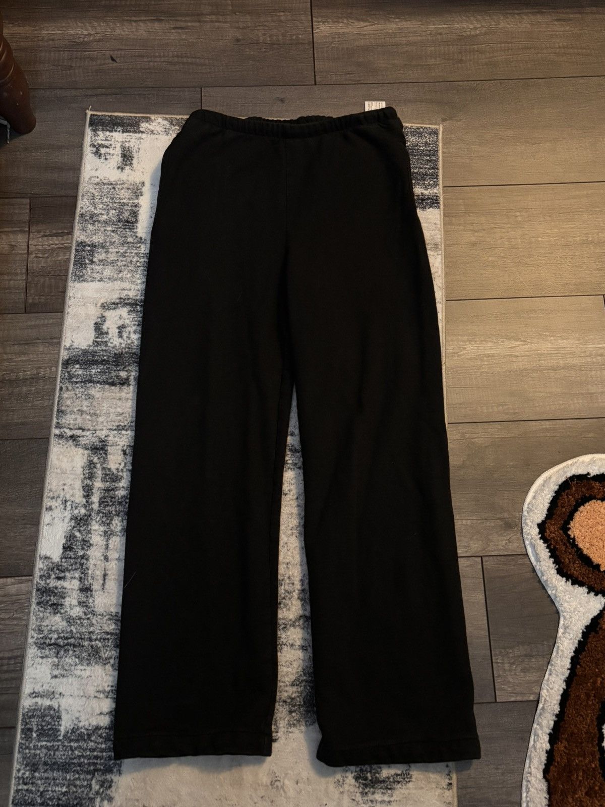 Yeezy Black Yeezy Sweatpants Size US 30 / EU 46 - 1 Thumbnail