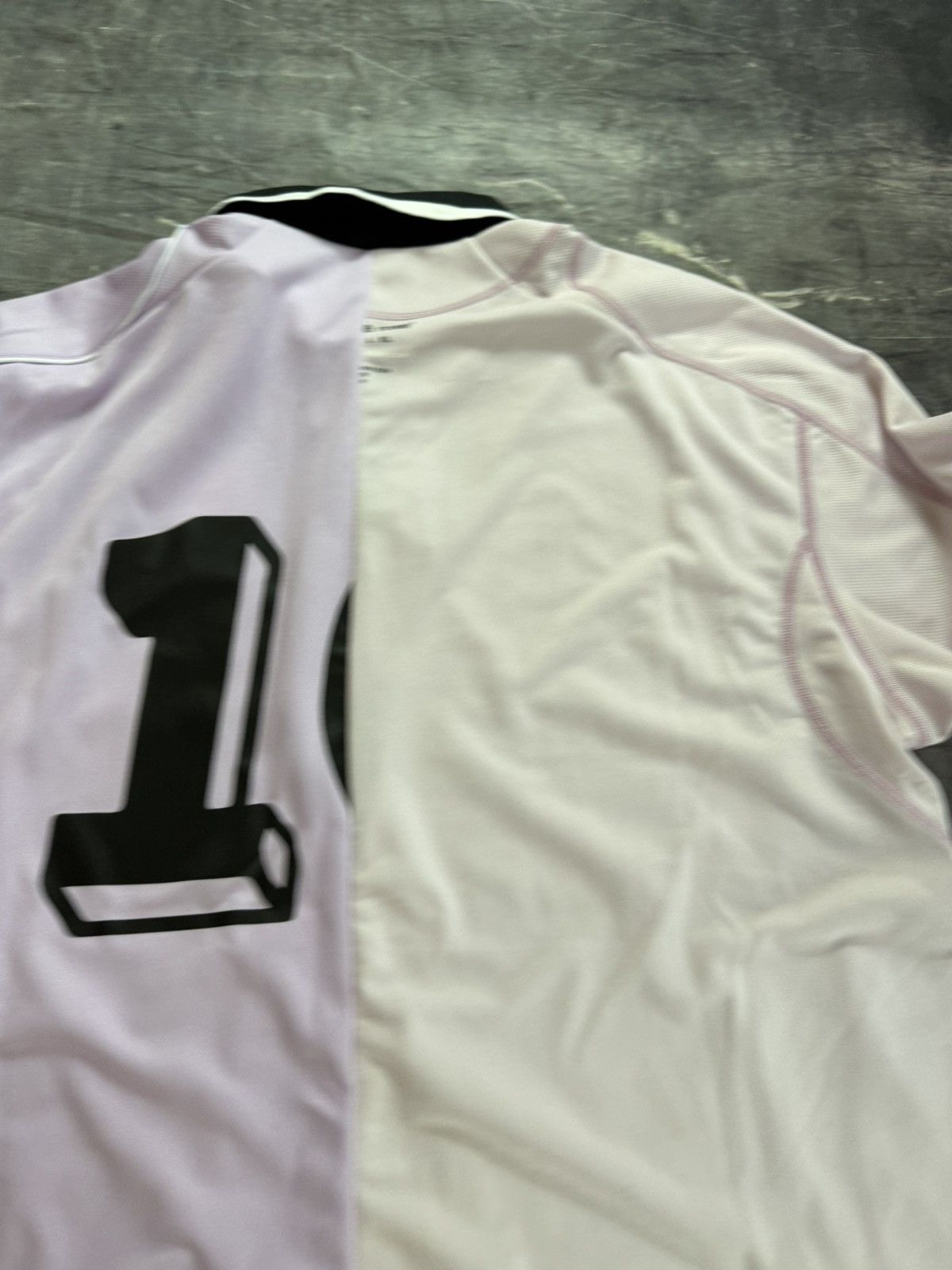 Martine Rose Martine Rose Half and Half Football Top in Pink Size US S / EU 44-46 / 1 - 9 Thumbnail