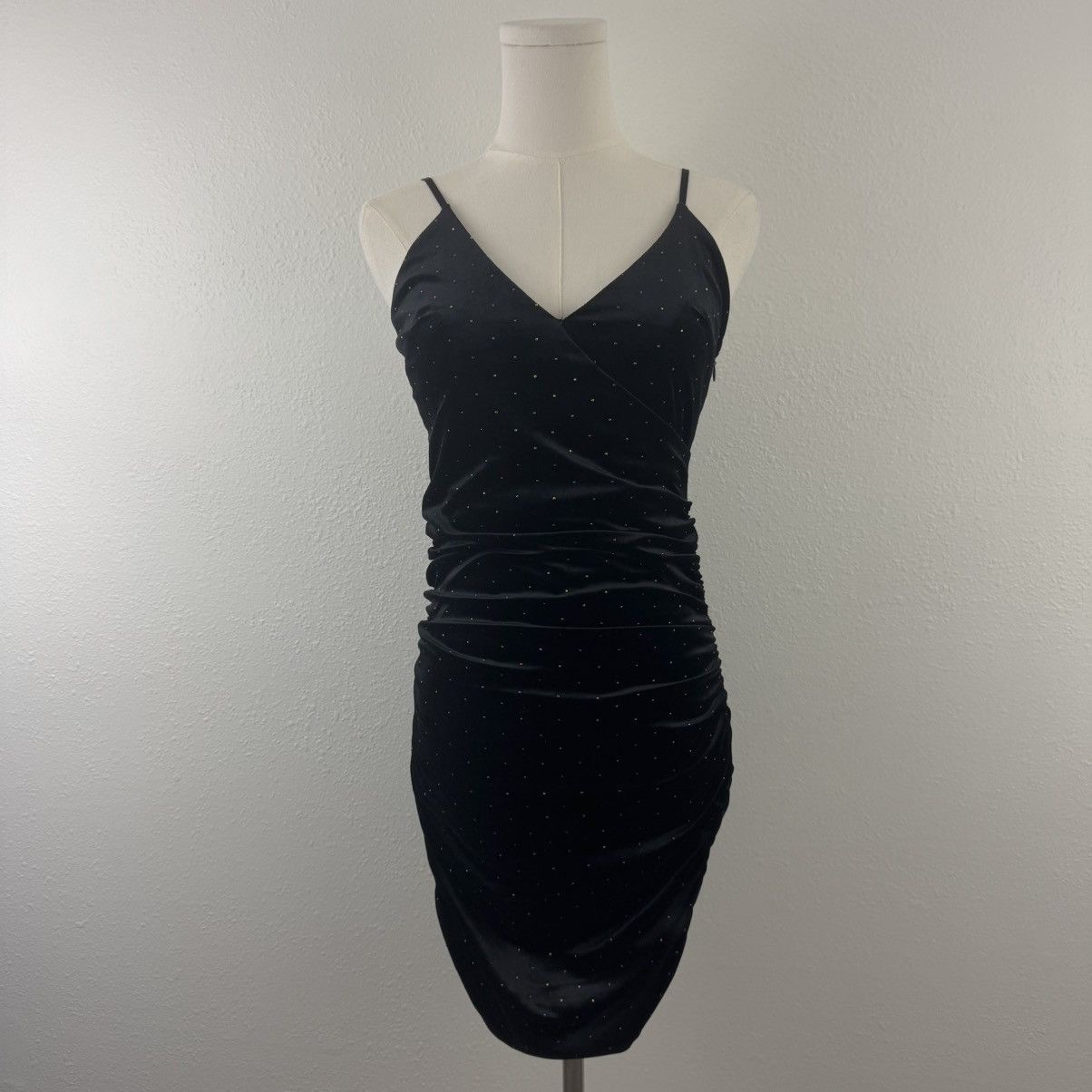 Forever 21 FOREVER 21 Black Velvet Ruched V Neck Rainbow Mini Dress Size S / US 4 / IT 40 - 3 Thumbnail