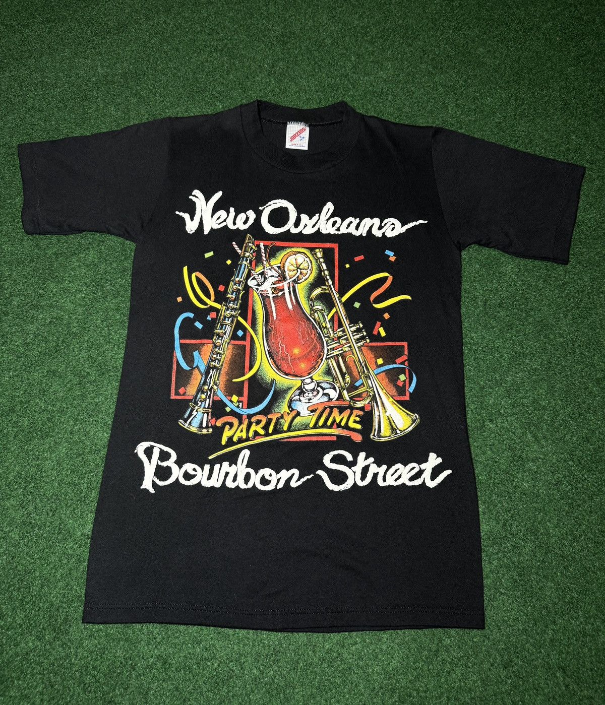 Vintage Vtg 90s New Orleans Bourbon Street Party Time Retro T Shirt Size US S / EU 44-46 / 1 - 1 Thumbnail