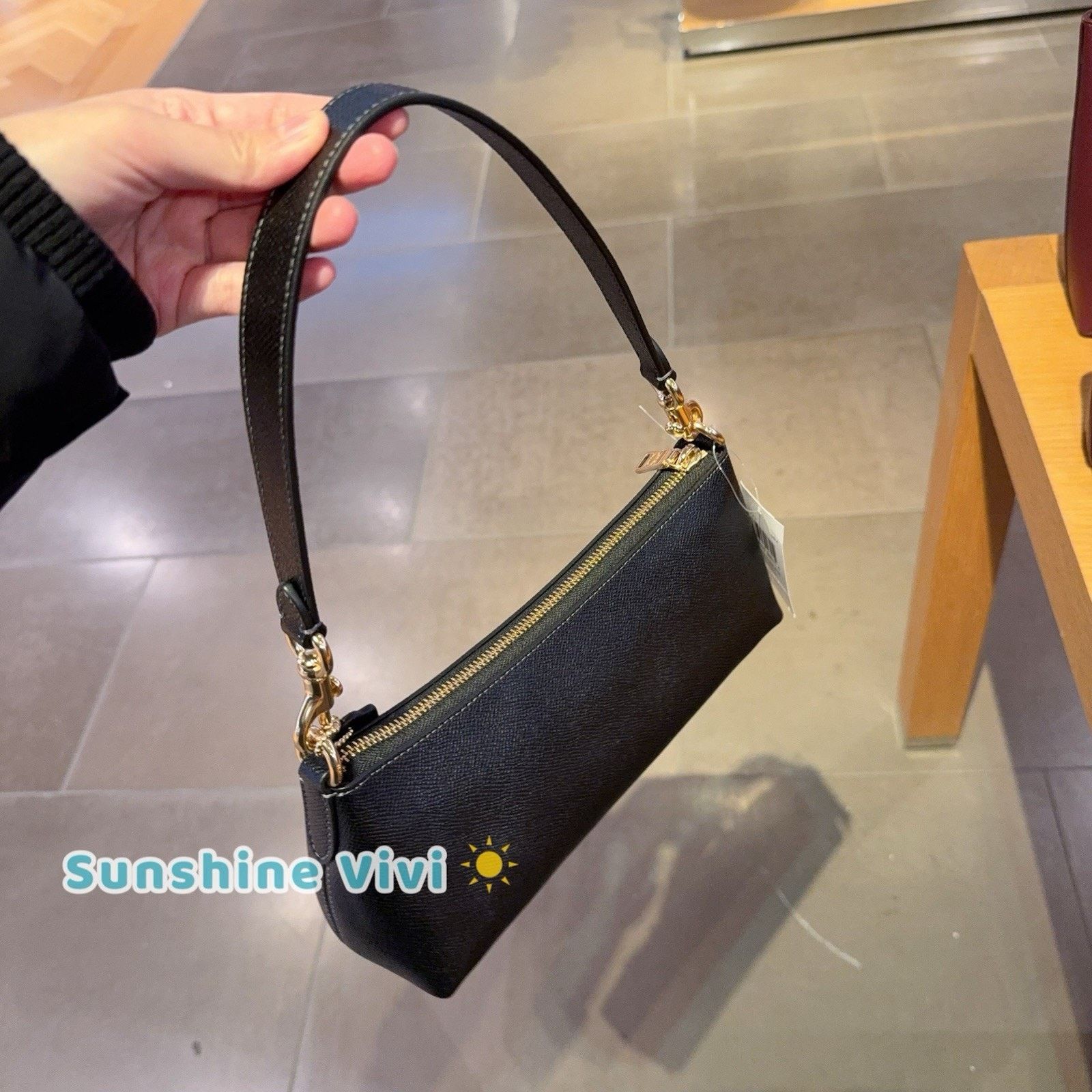 Coach NWT Coach Charlotte Shoulder Bag Leather GOLD/Black CCO18 Size ONE SIZE - 4 Thumbnail